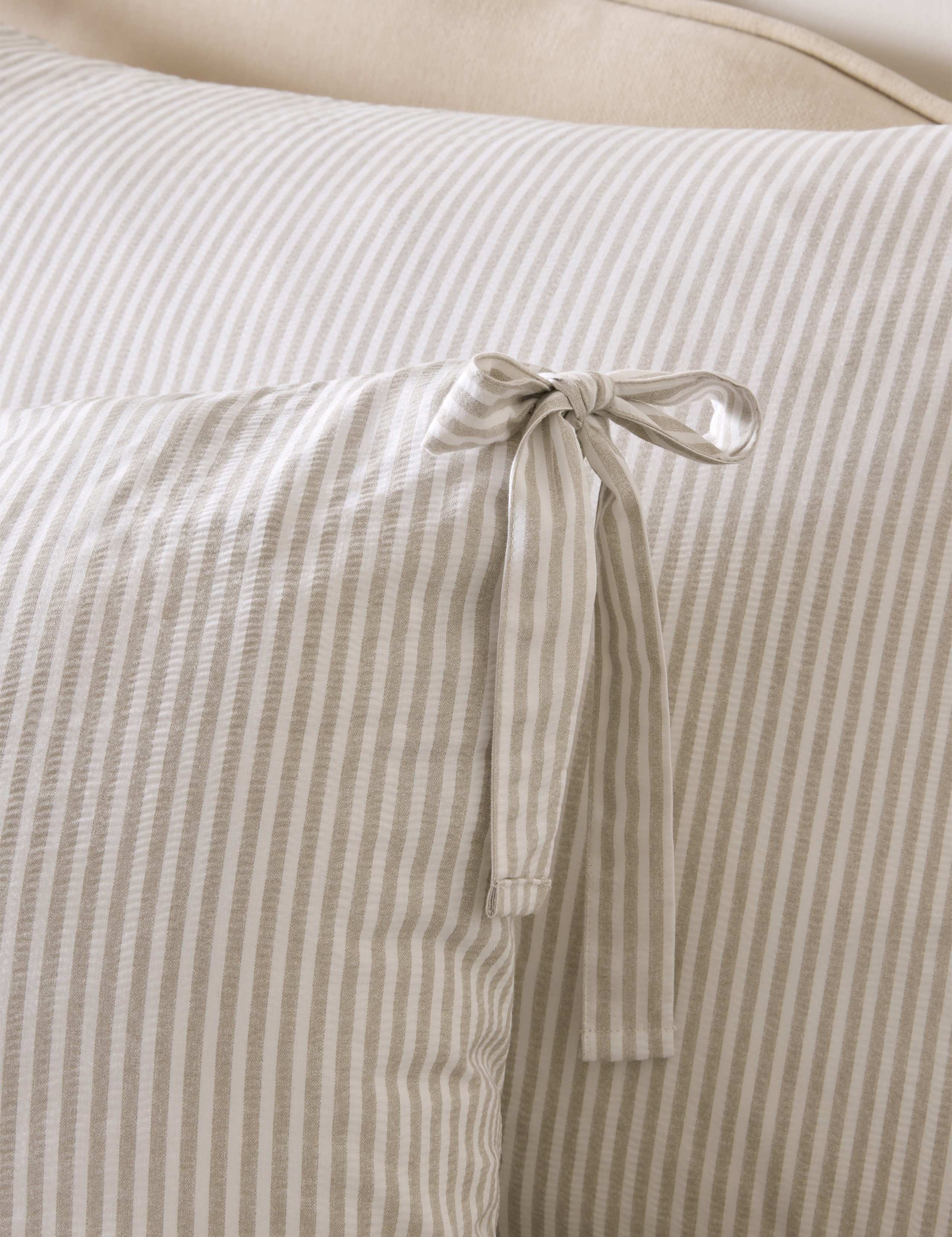 Cotton Rich Cornish Stripe Bedding Set 4 of 4