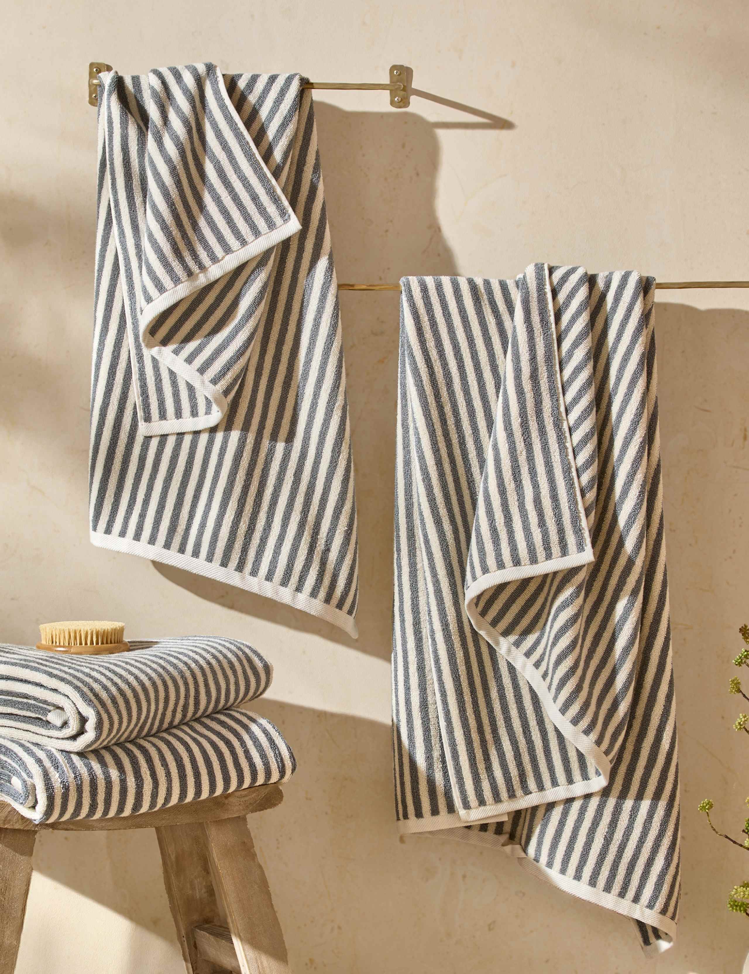 Pure Cotton Hebden Towel 3 of 6