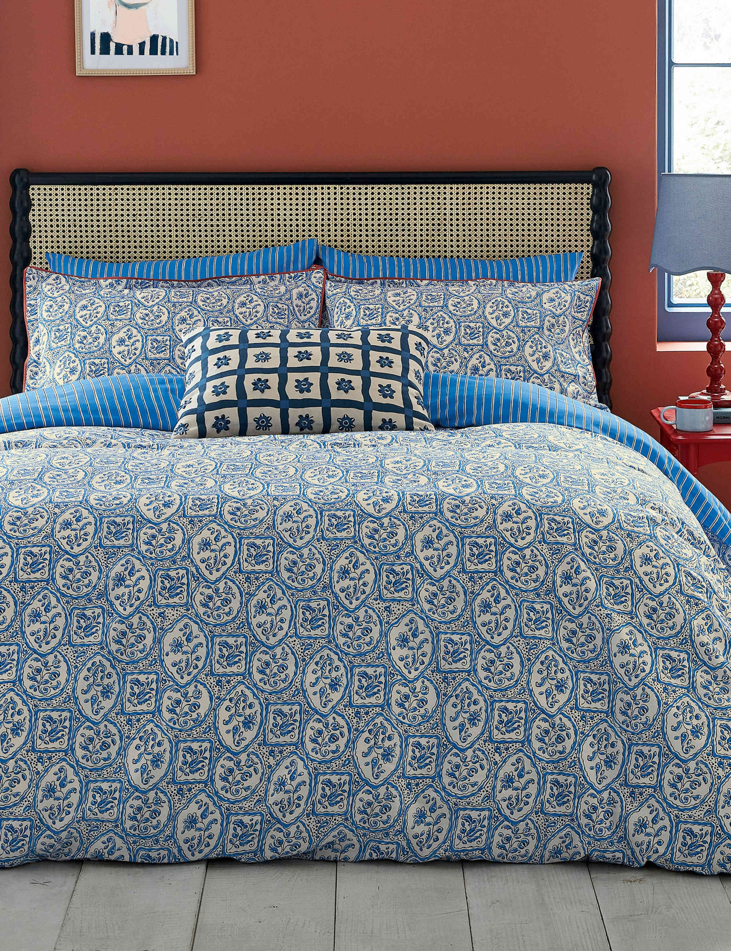 Pure Cotton Portrait Bedding Set 2 of 7