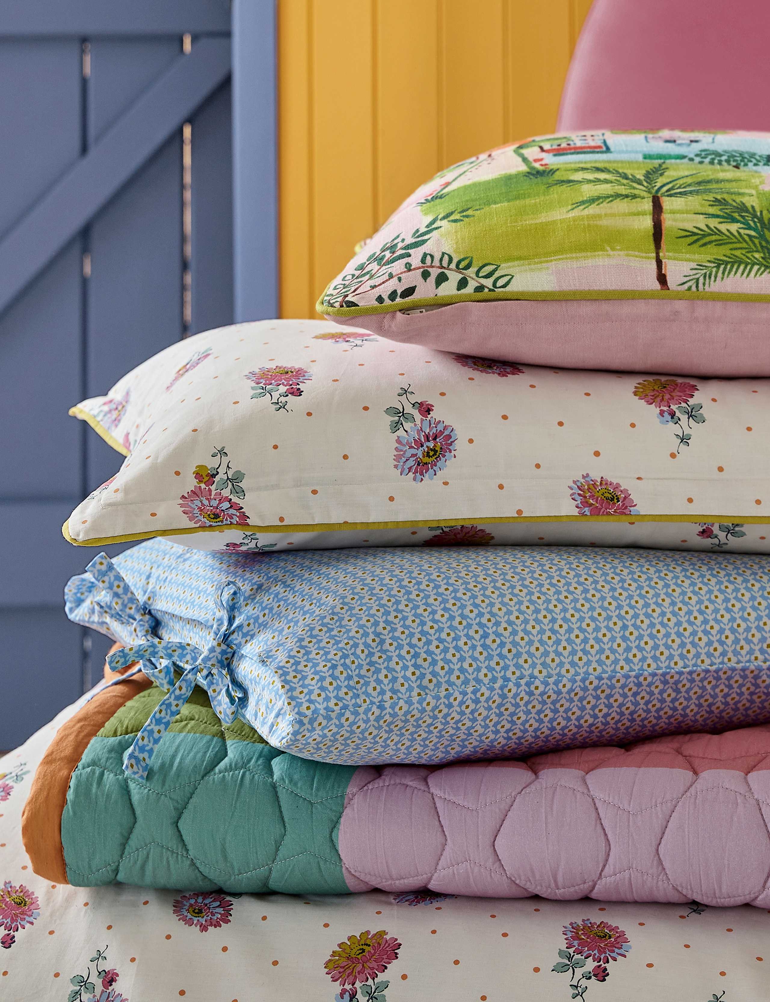 Pure Cotton Rene Floral Bedding Set 7 of 8