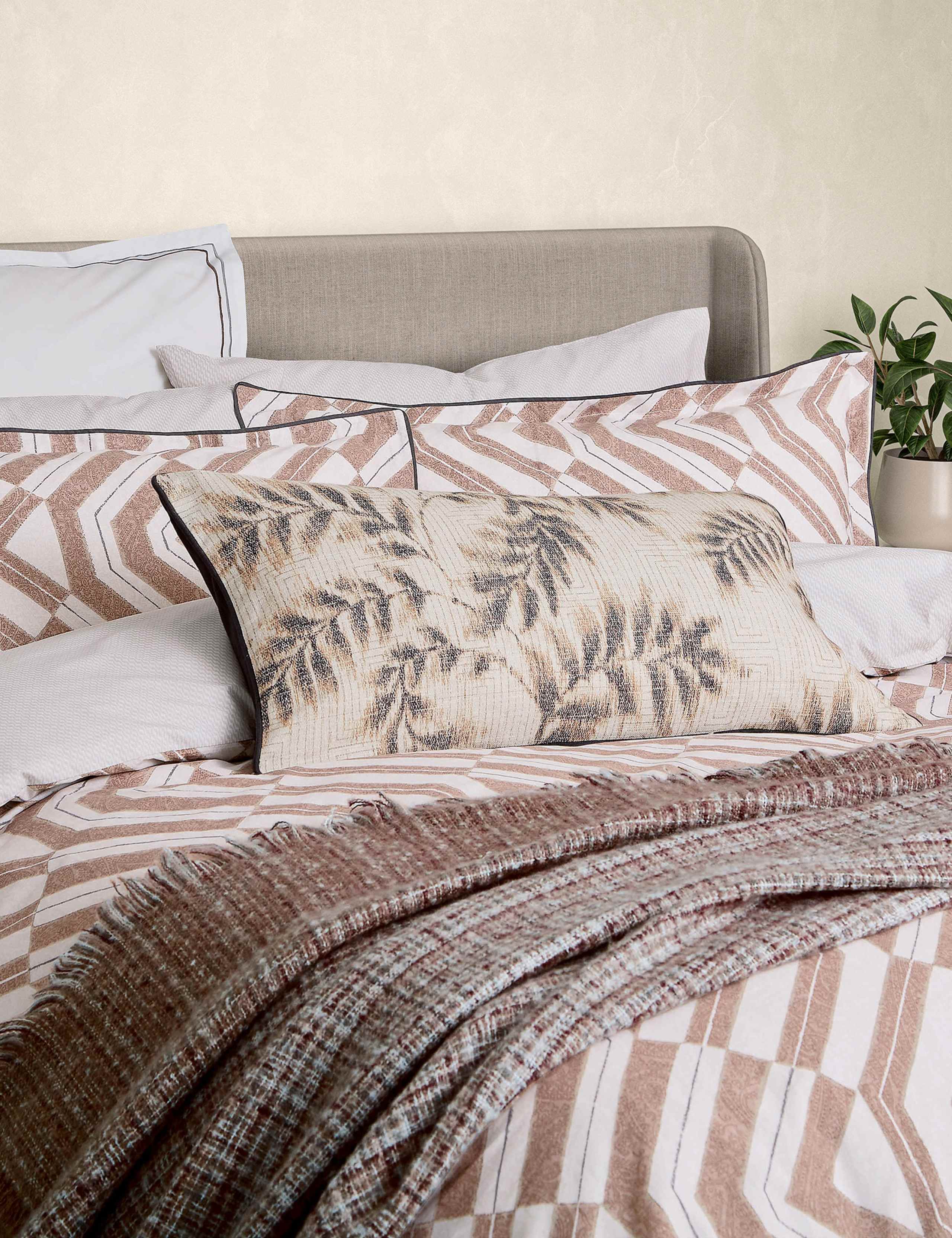 Pure Cotton Patterned Bedding Set 3 of 5