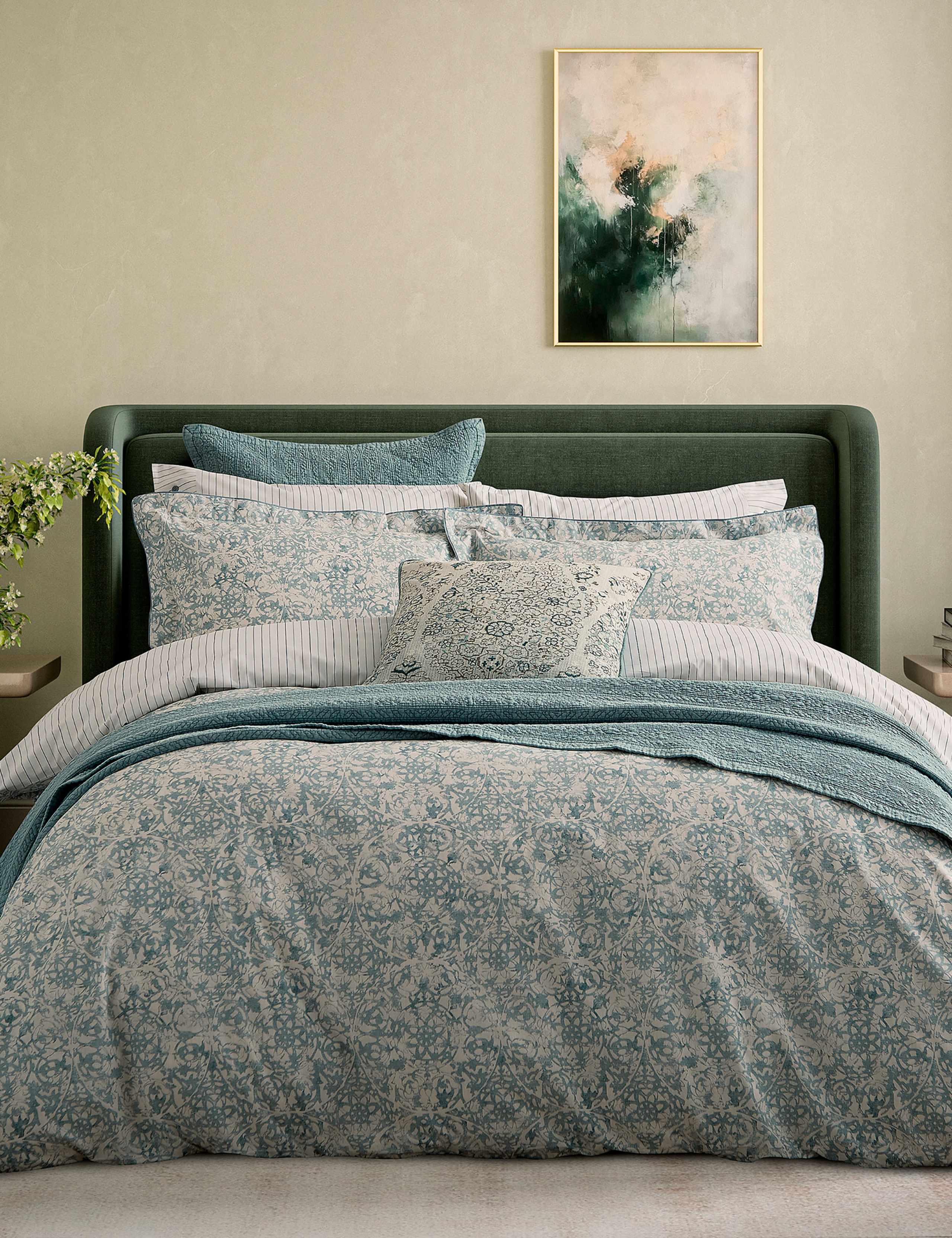 Pure Cotton Patterned Bedding Set 3 of 5