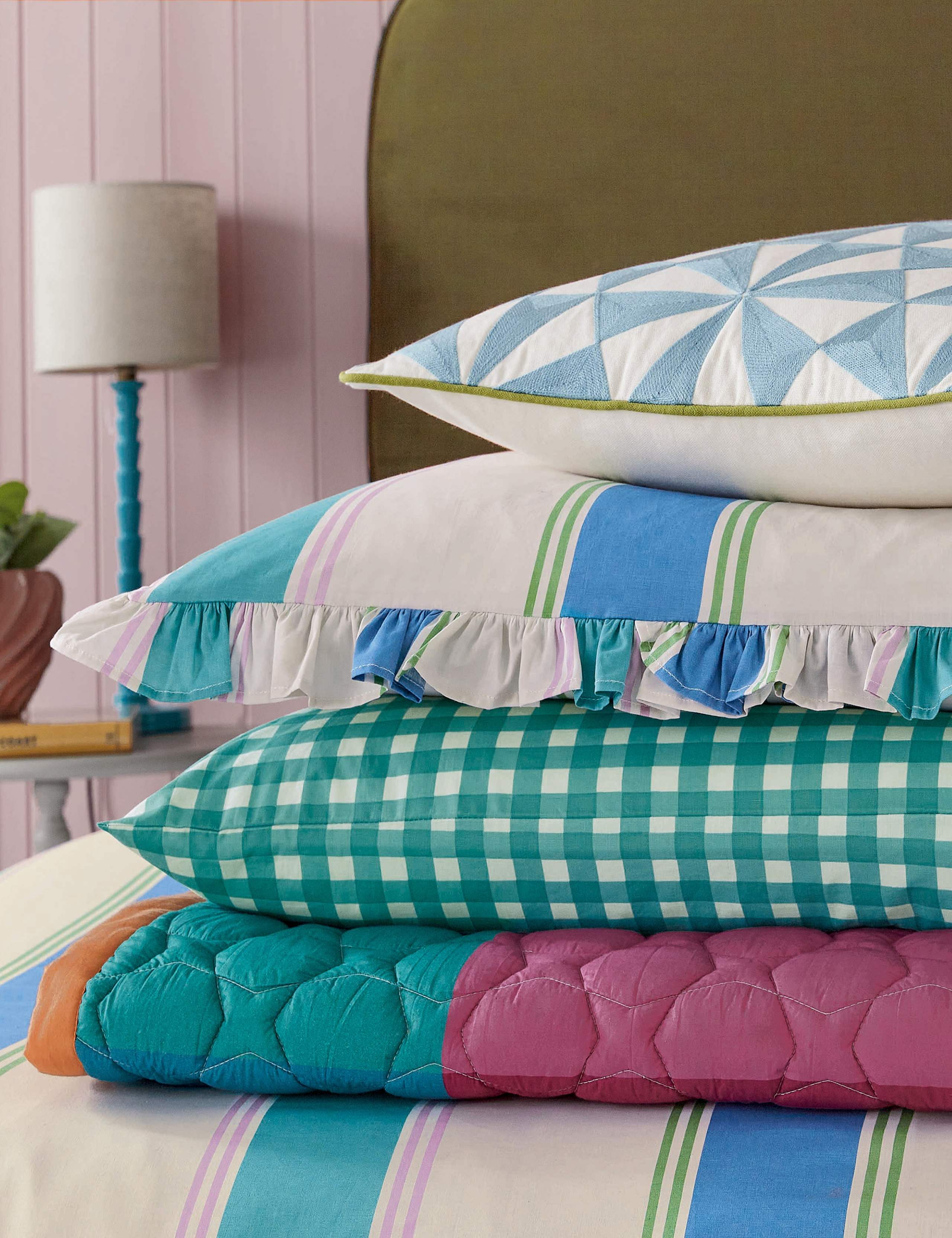 2 Pack Pure Cotton Winnie Check Pillowcases 3 of 5