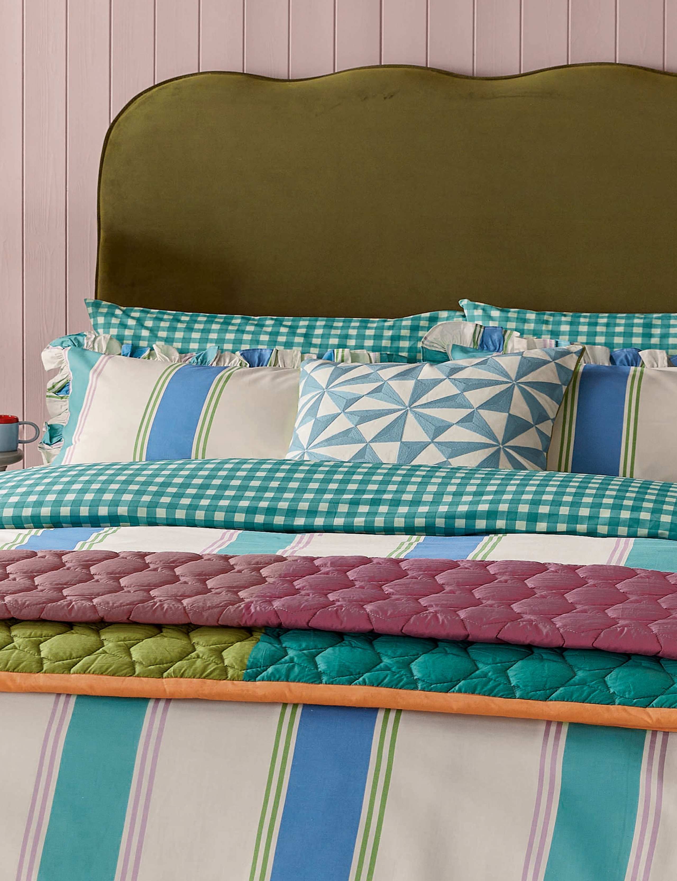 2 Pack Pure Cotton Winnie Check Pillowcases 5 of 5