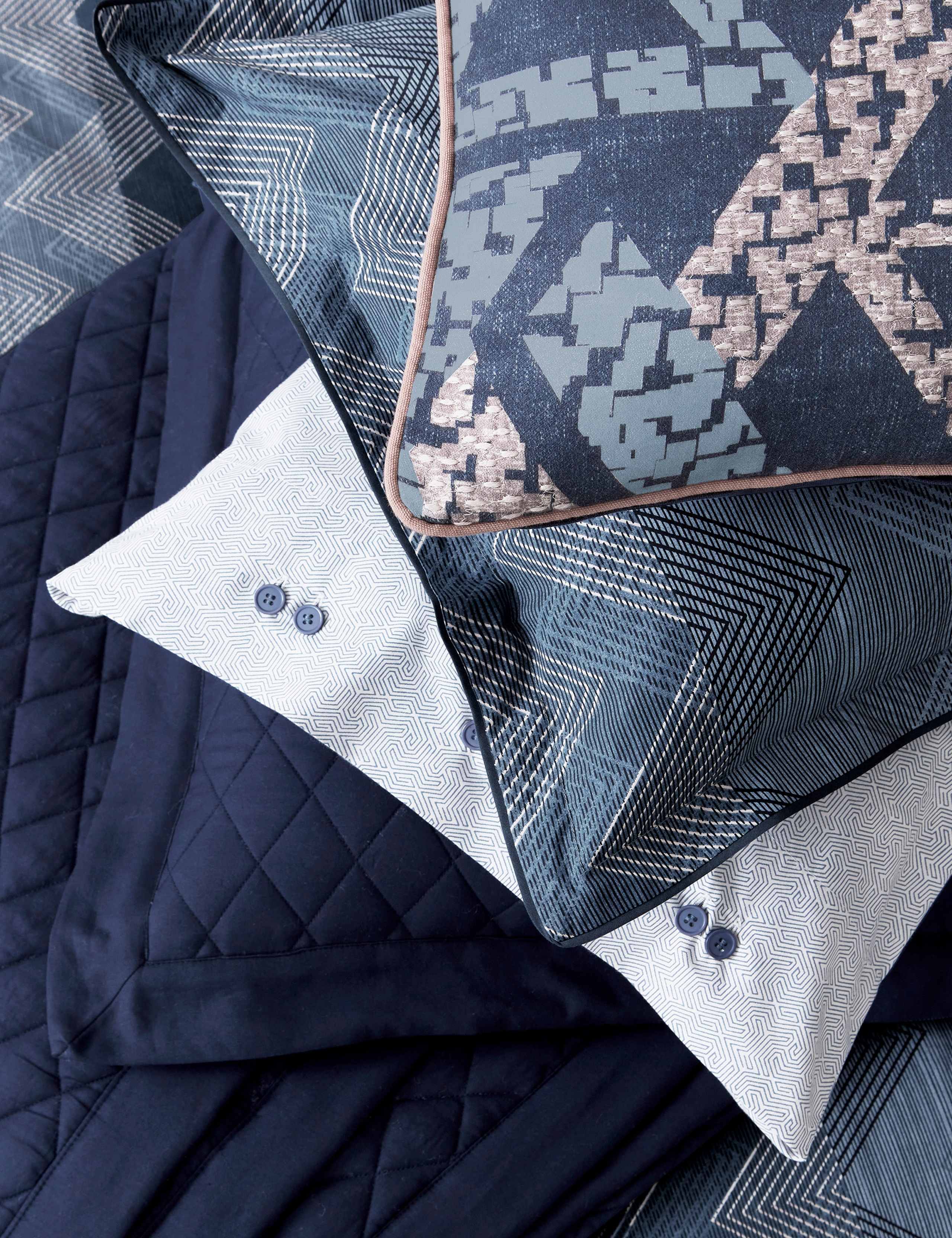 Pure Cotton Sutton/Albany Pillowcase 4 of 8