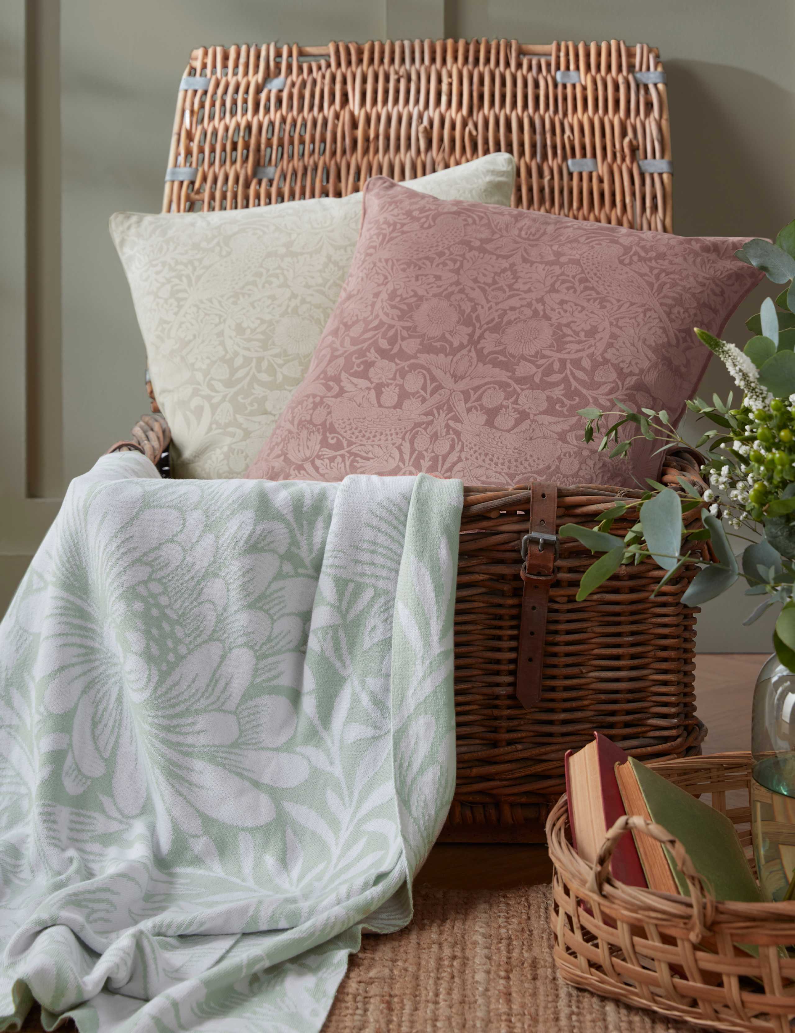 Pure Cotton Chrysanthemum Knitted Throw 3 of 3