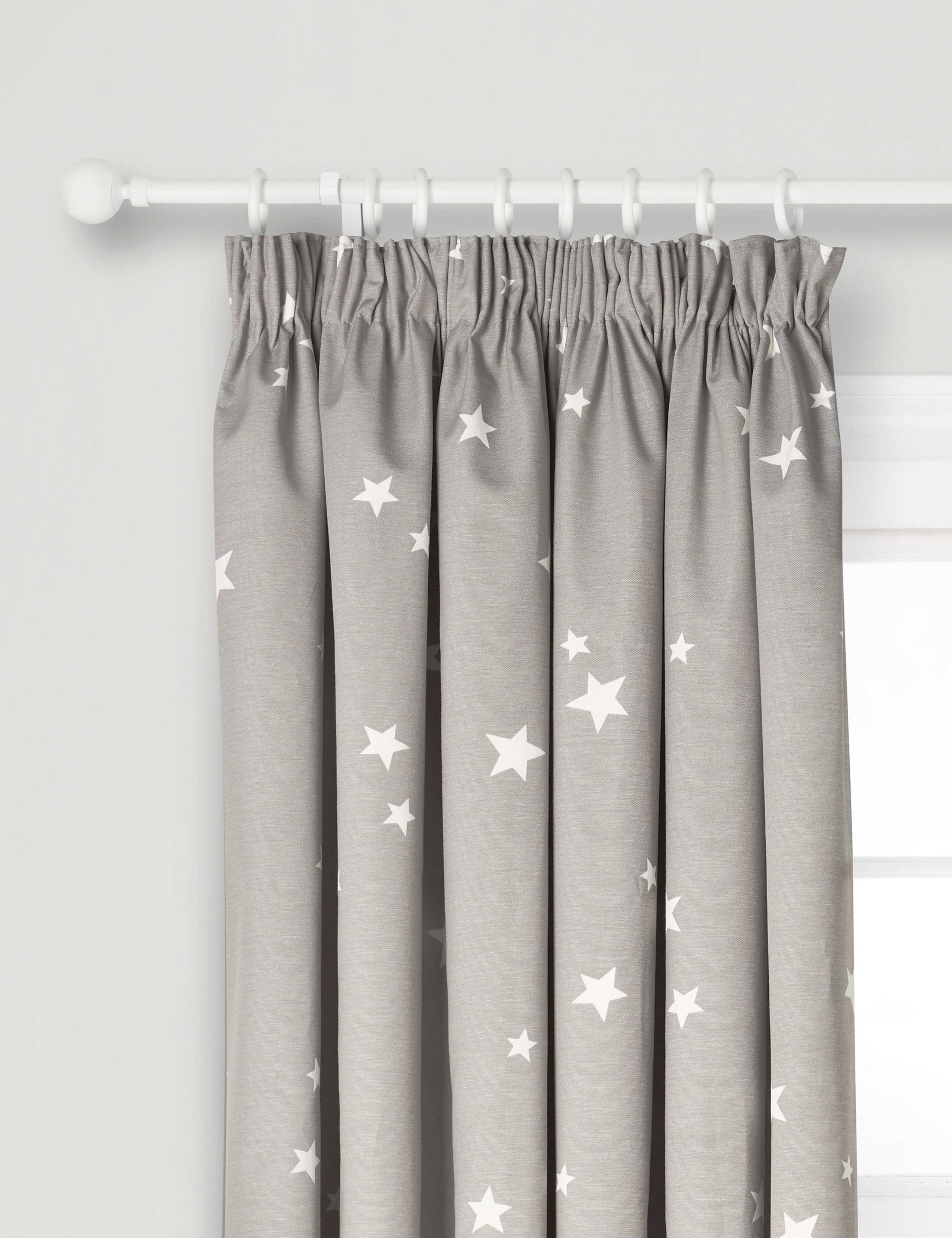 Star Pencil Pleat Blackout Kids Curtains 2 of 2