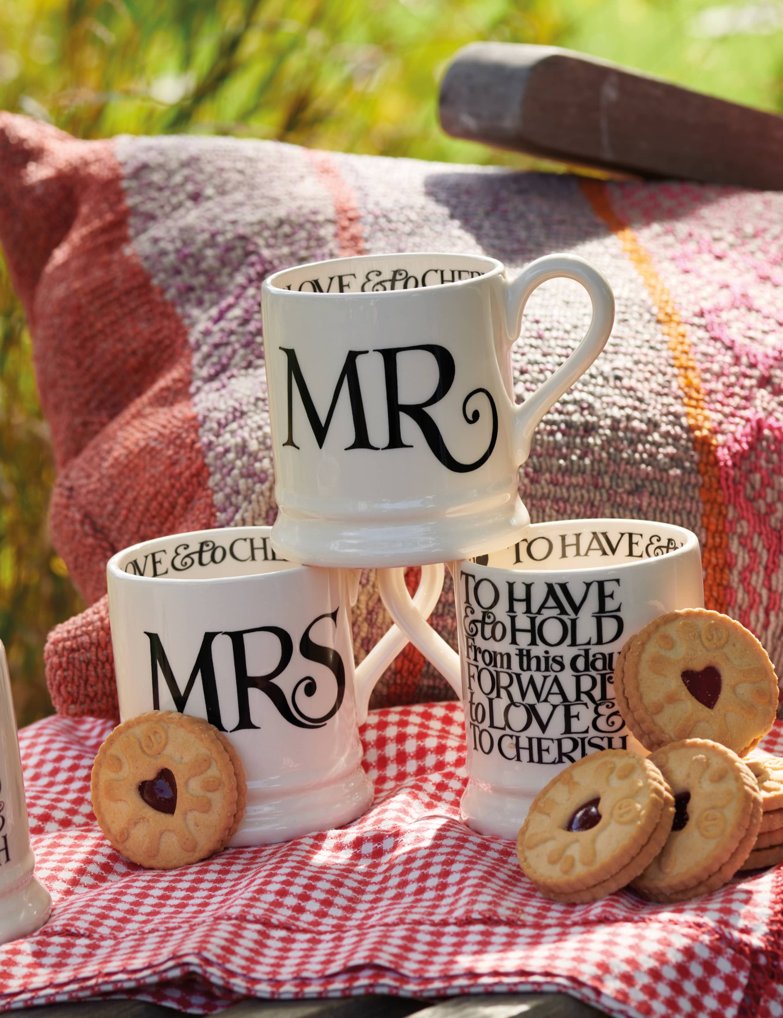 Set of 2 Mr & Mrs Toast Mugs 1 of 2