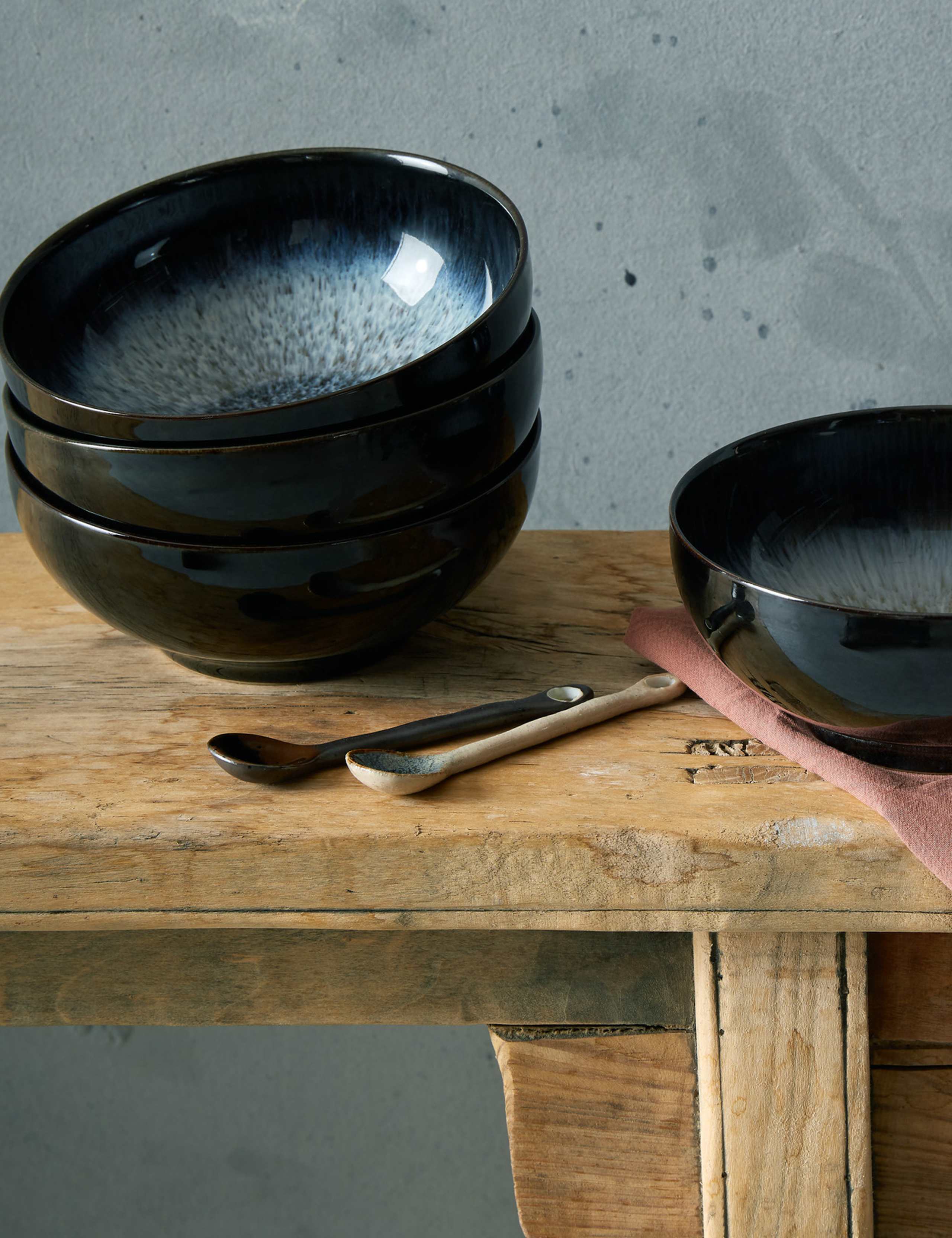 Set of 4 Halo Cereal Bowls 1 of 4