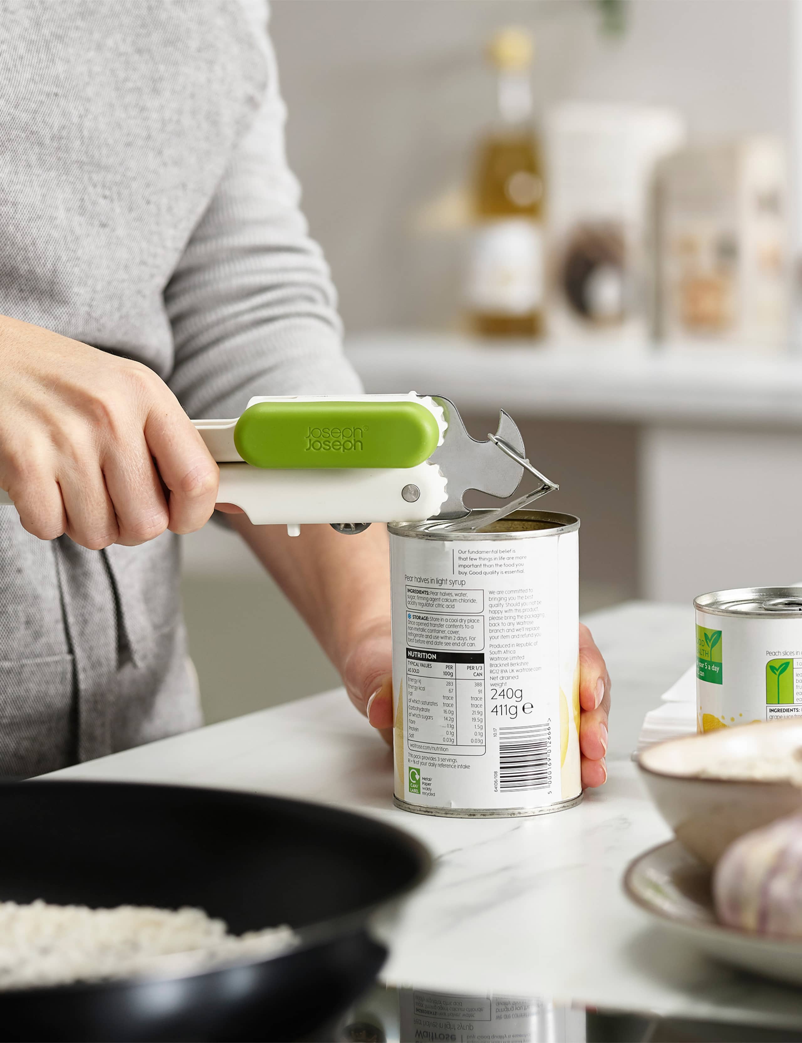Pivot 3-in-1 Can Opener 4 of 5
