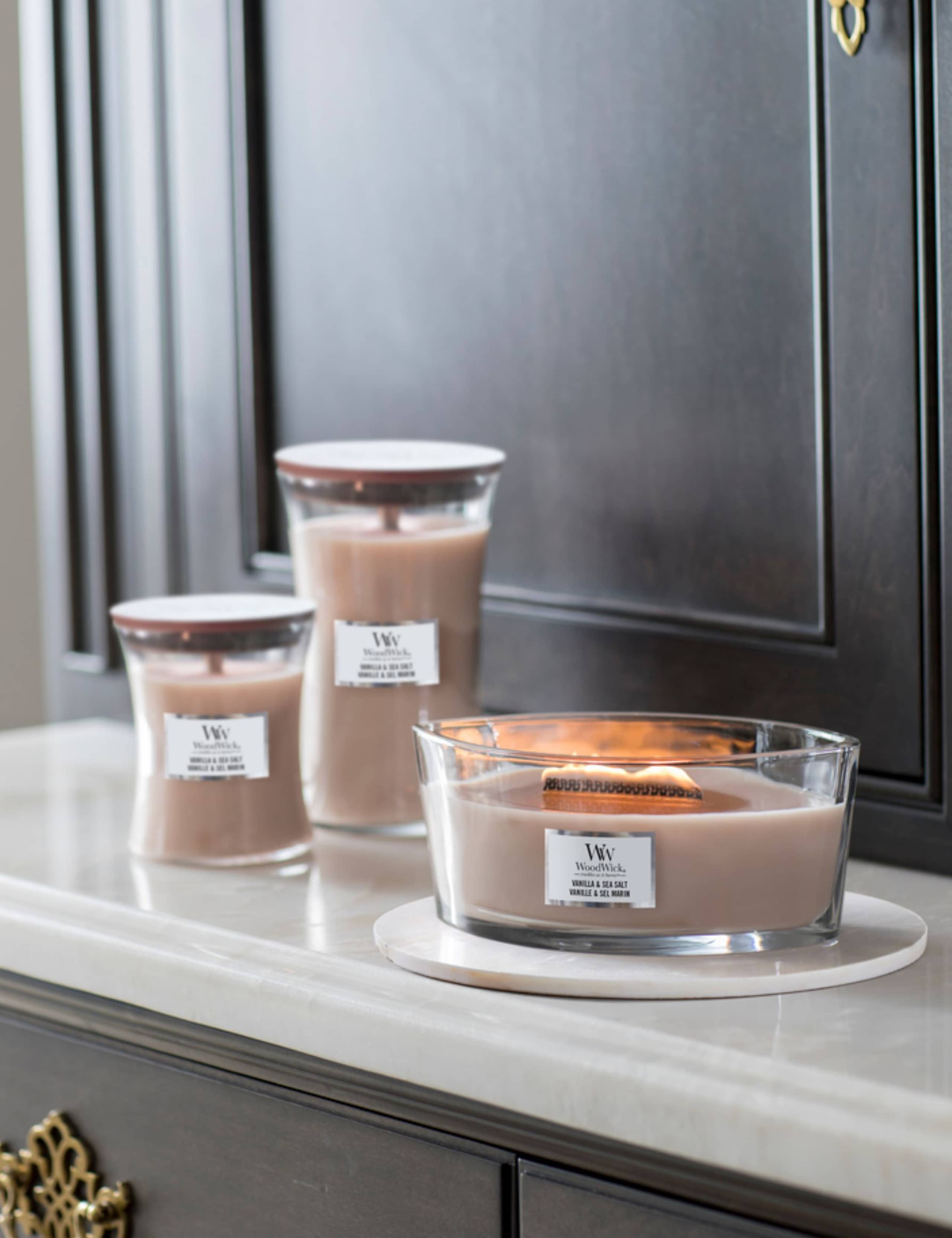 Ellipse Vanilla & Sea Salt Candle 3 of 3