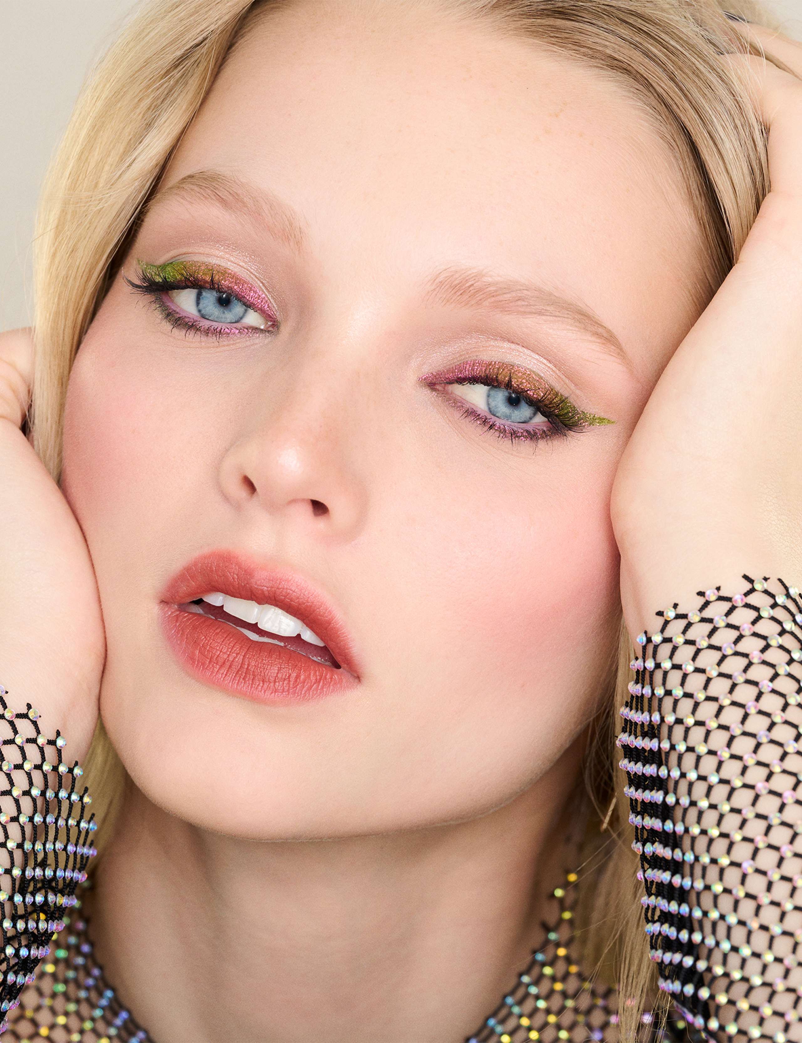 Stay All Day® Chroma-Flash Liquid Eyeliner 1.2ml 4 of 5