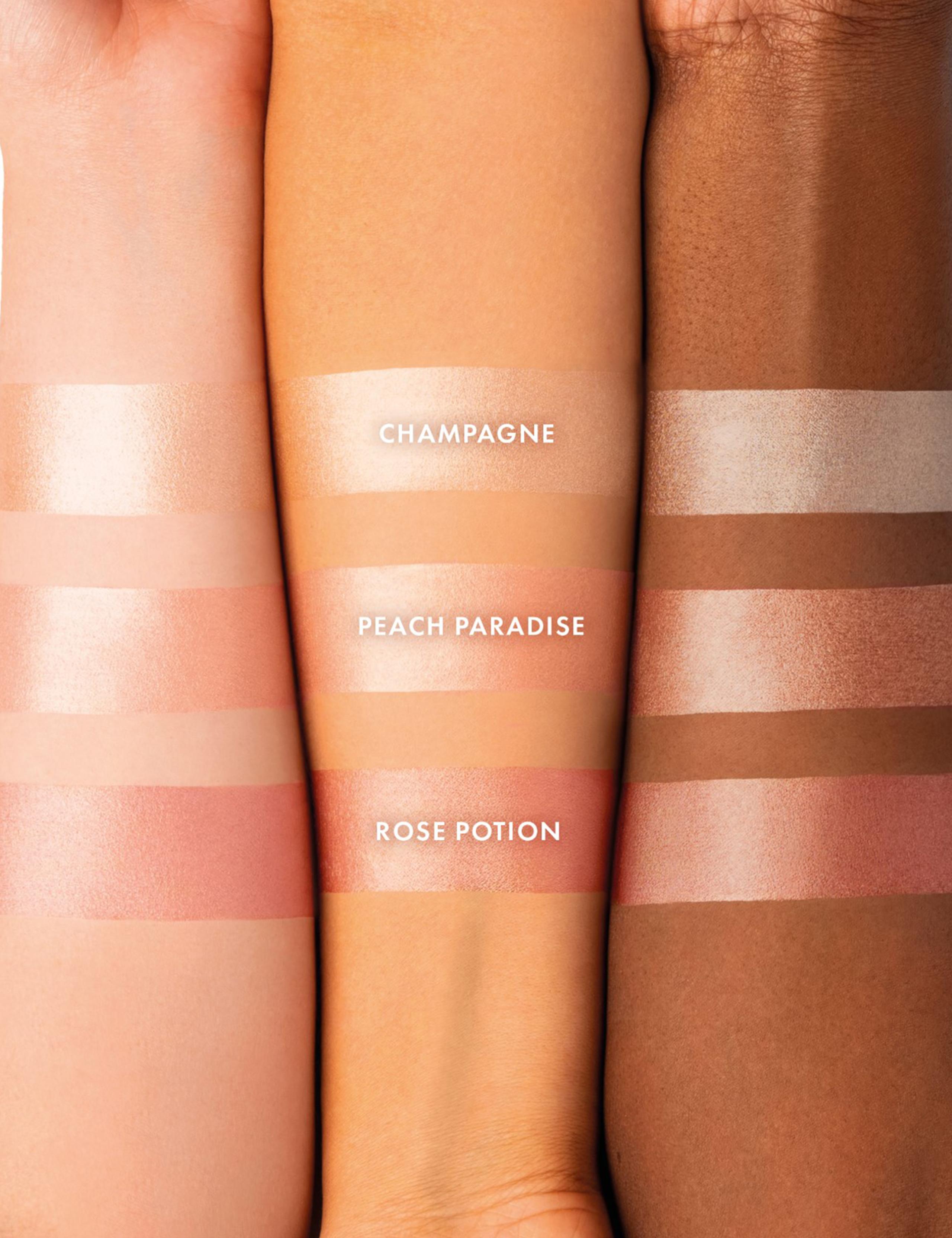 Rollaway Glow Highlighter 8ml 4 of 4