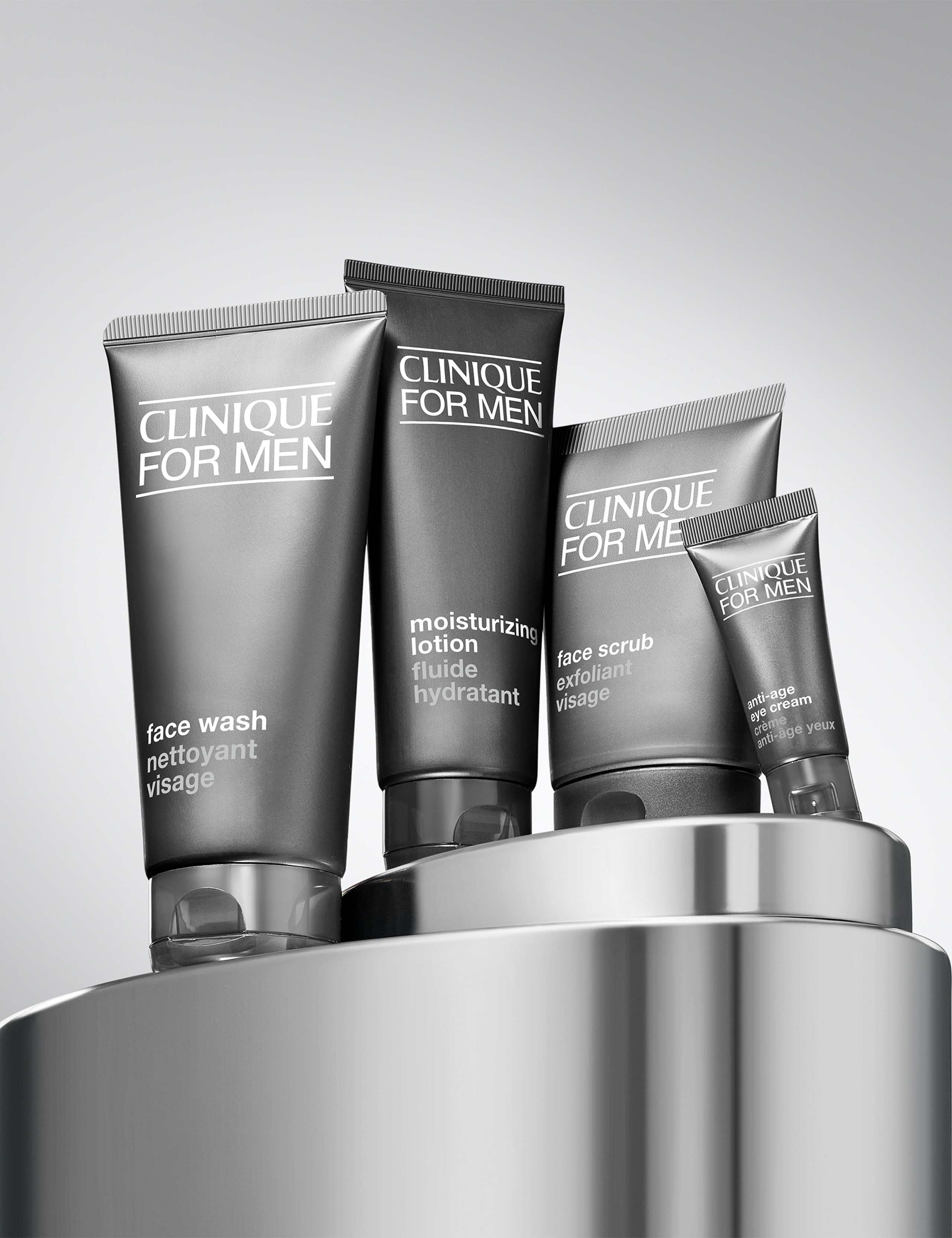 Great for Him: Clinique For Men Gift Set For Dry Combination Skin 3 of 8