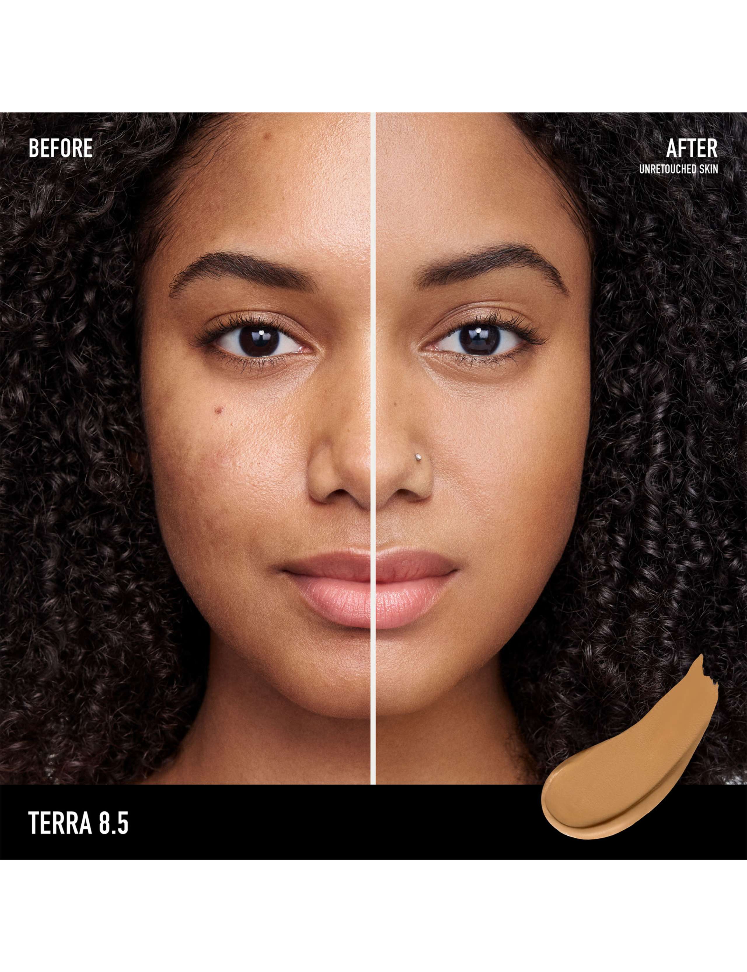 Complexion Rescue Natural Matte Tinted Moisturizer Mineral SPF 30 35ml 3 of 8