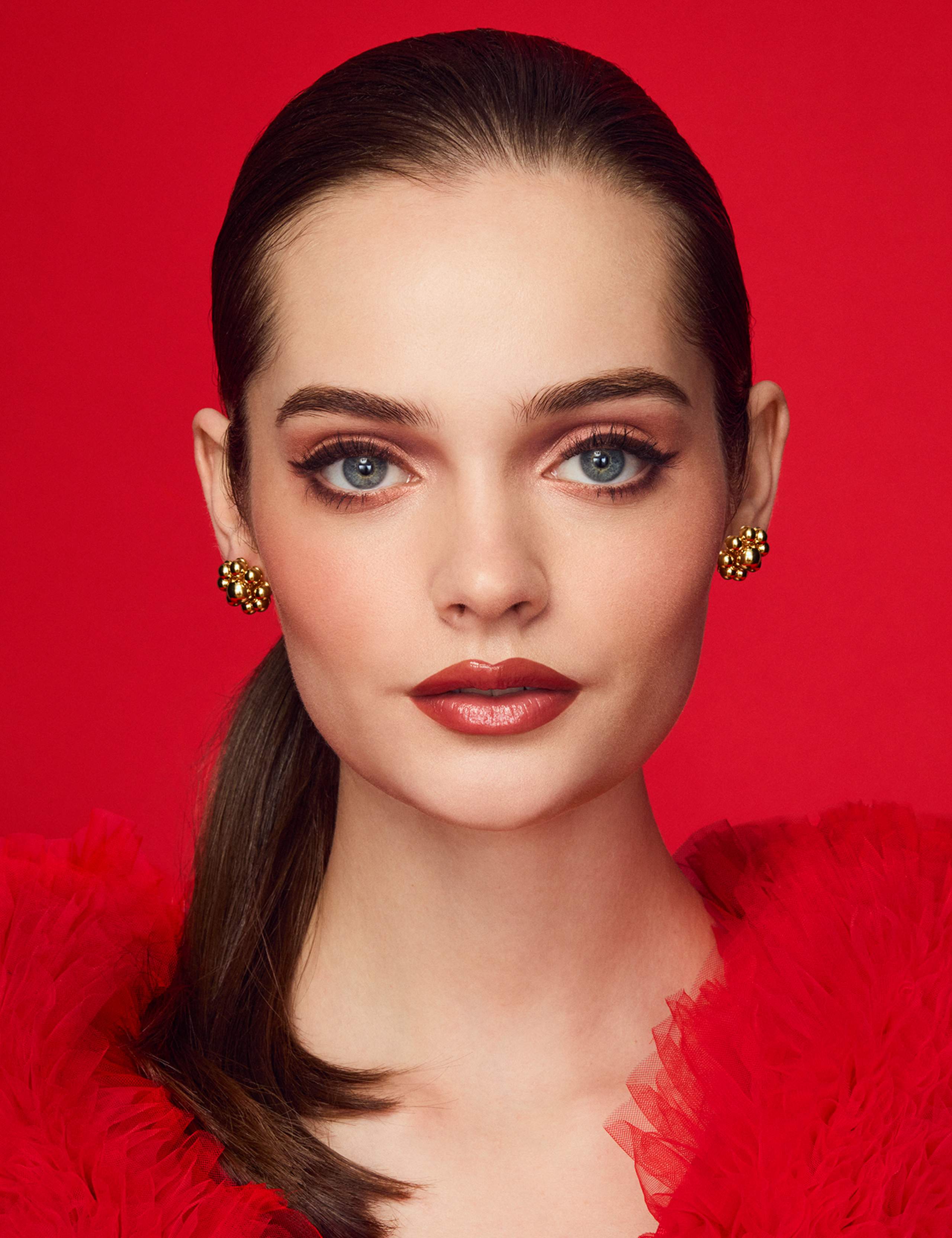 OFFER - Blockbuster Gift Set, £90 when you spend £50 on Estee Lauder 3 of 6