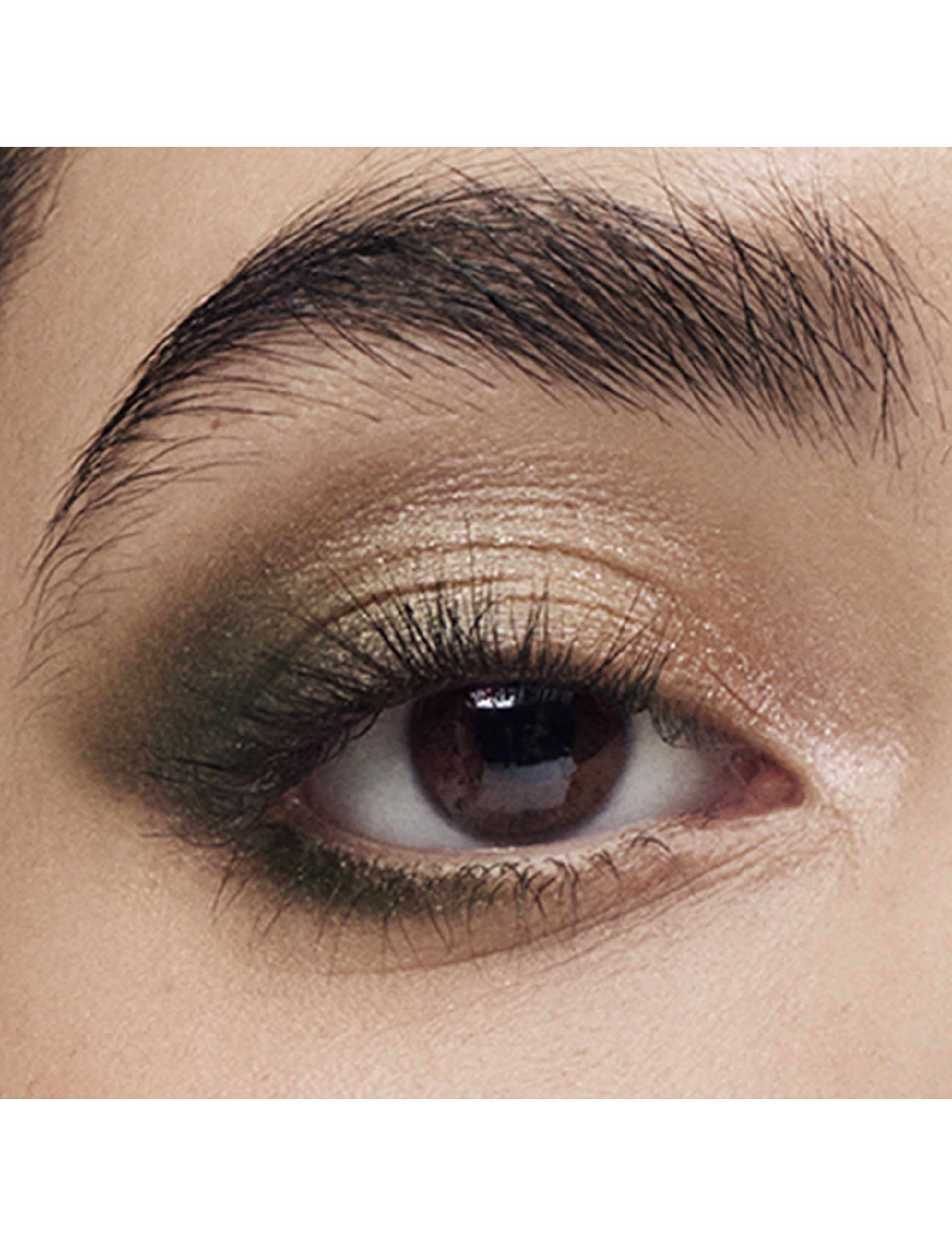 The Essential Eyeshadow Quad 4g 3 of 3