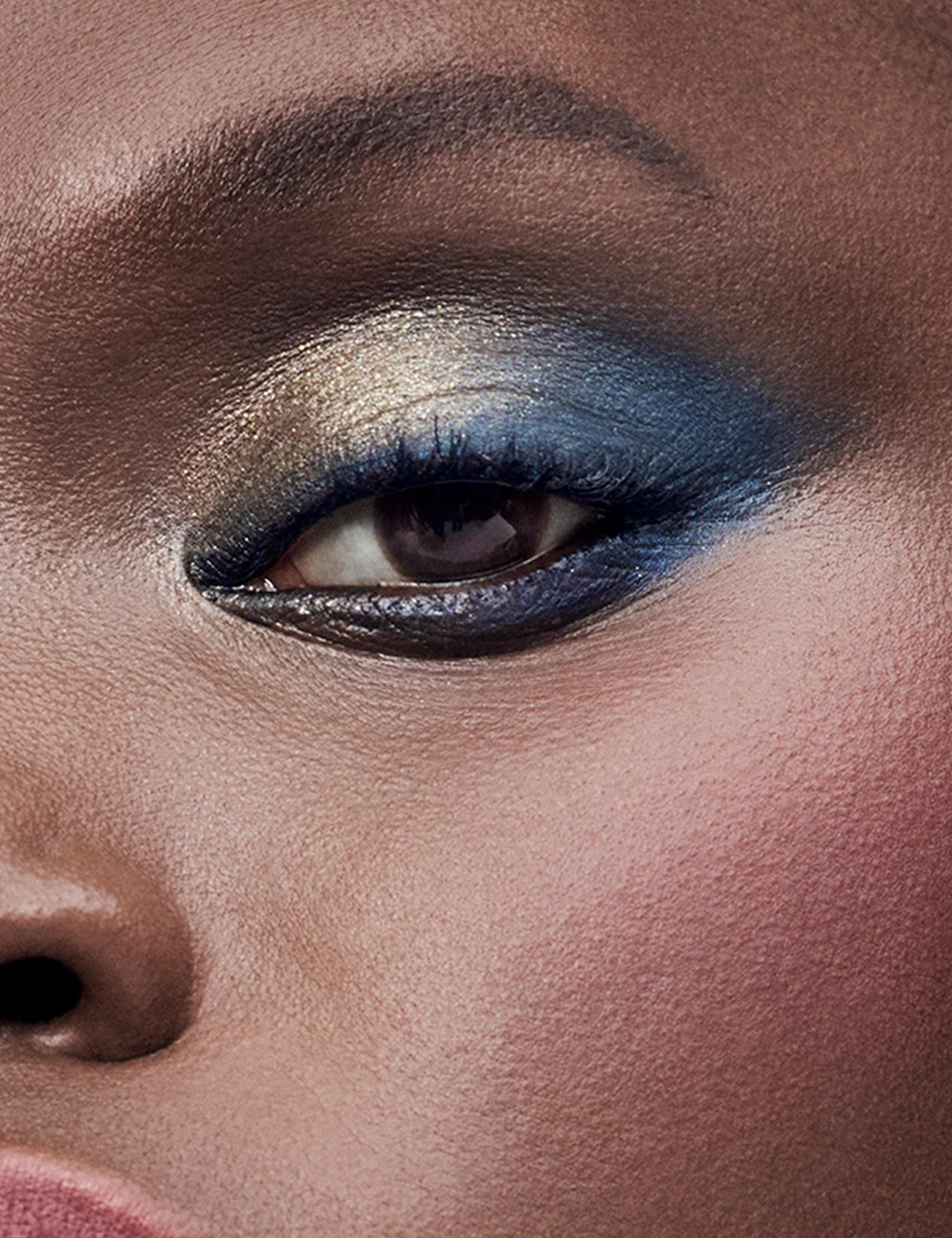 The Sculpting Blush 7g 3 of 4