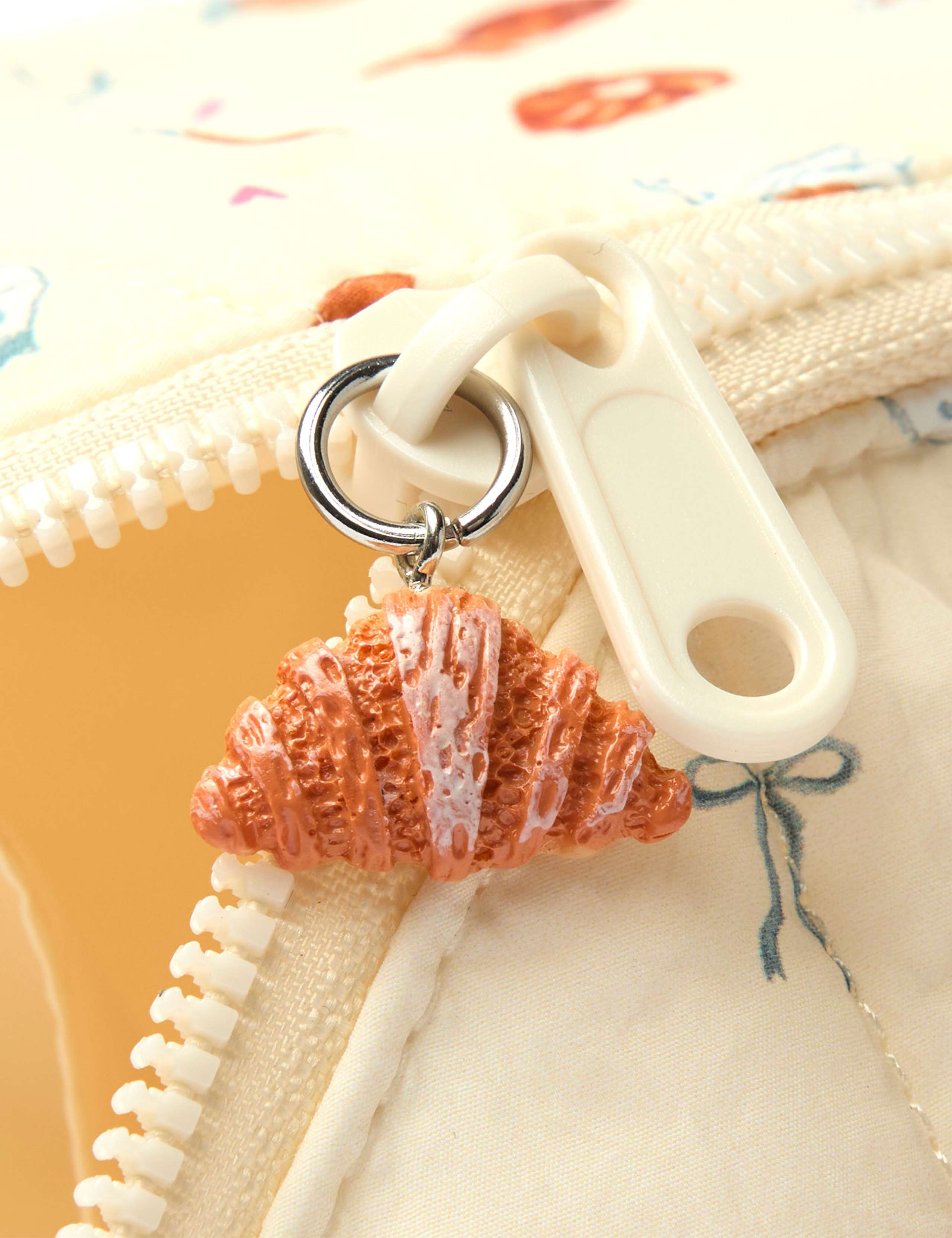 Marshmallow Flat Lay Makeup Box Bag - Patisserie 5 of 9