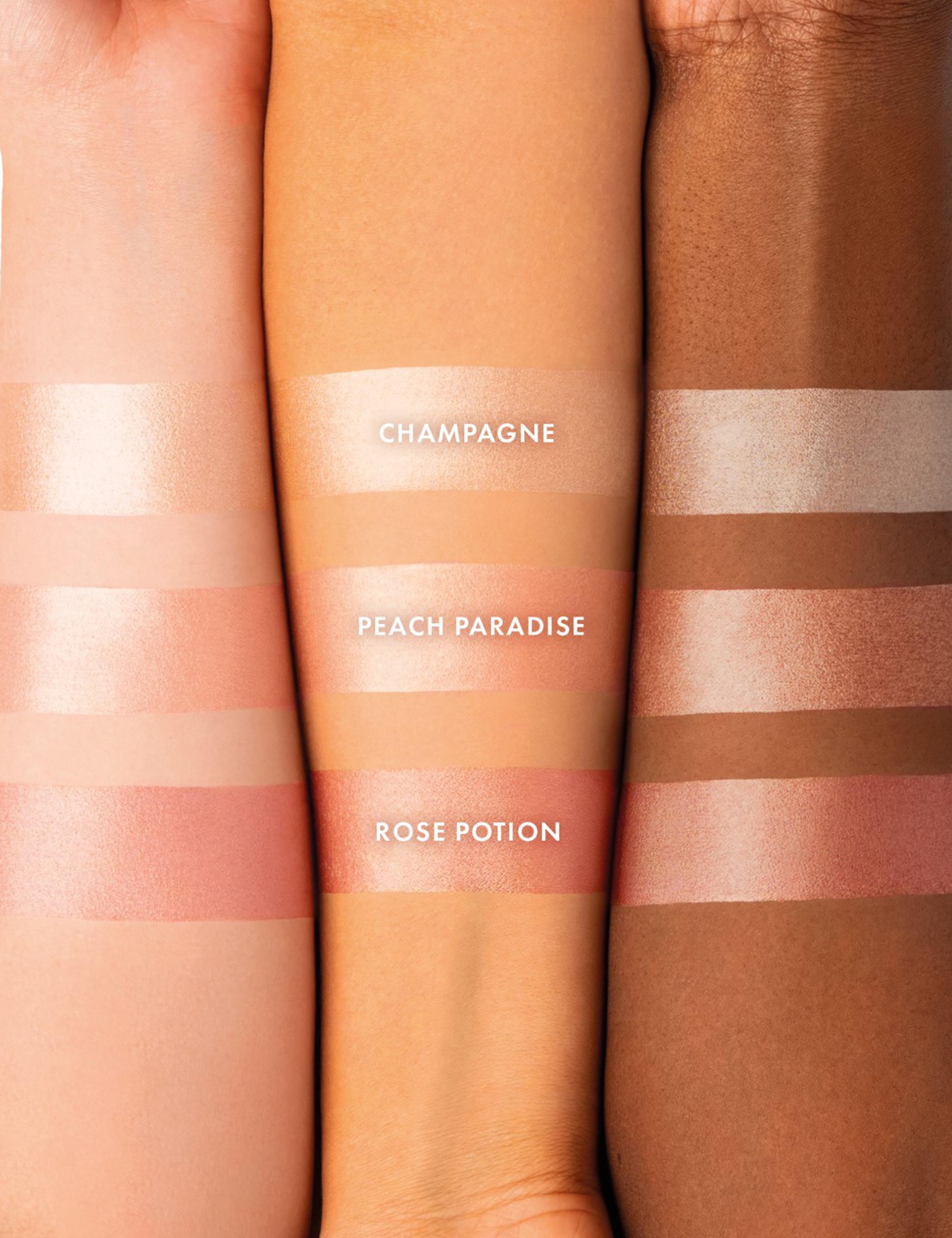 Rollaway Glow Highlighter 8ml 4 of 4