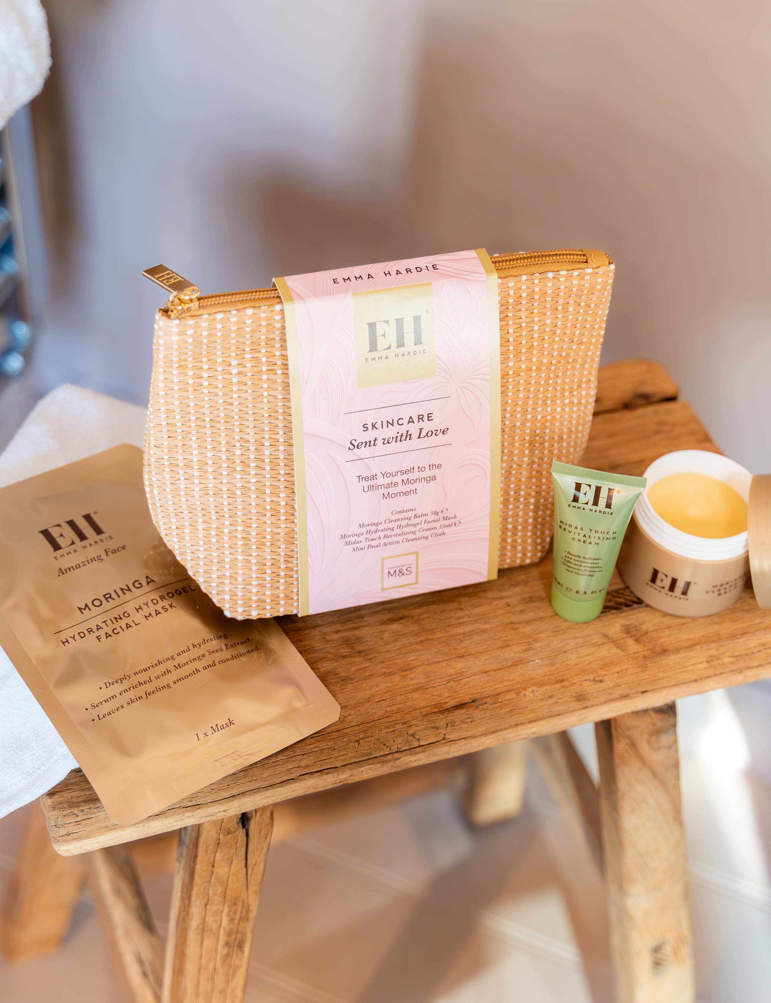 Skincare Sent with Love Set 9 of 10