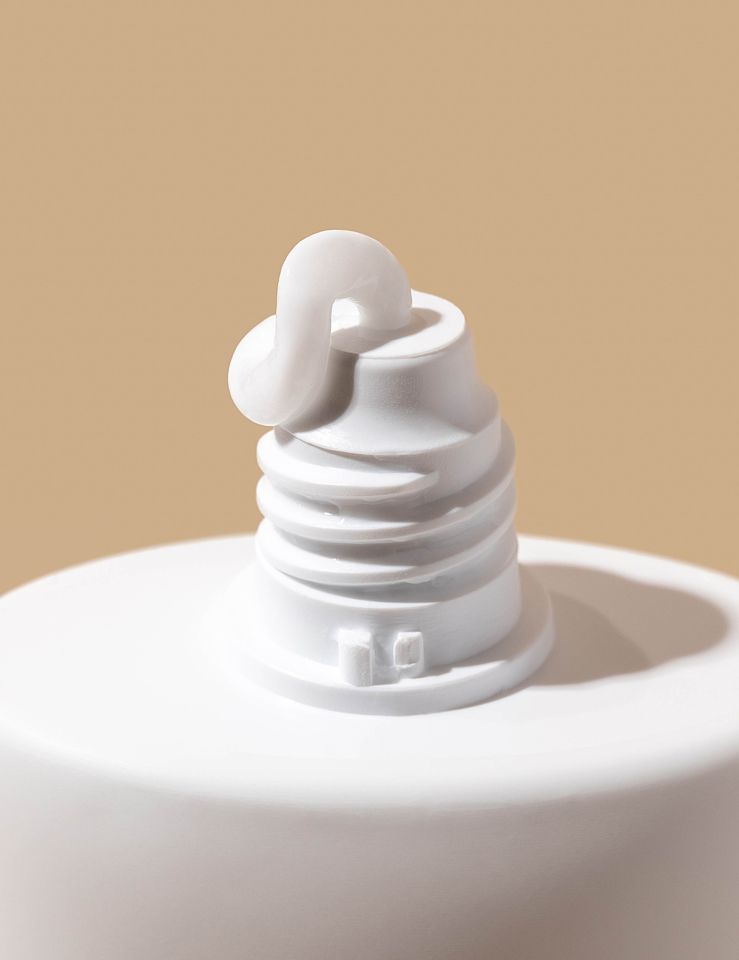 Balancing Cleanser with Aloe Vera 185ml 7 of 7