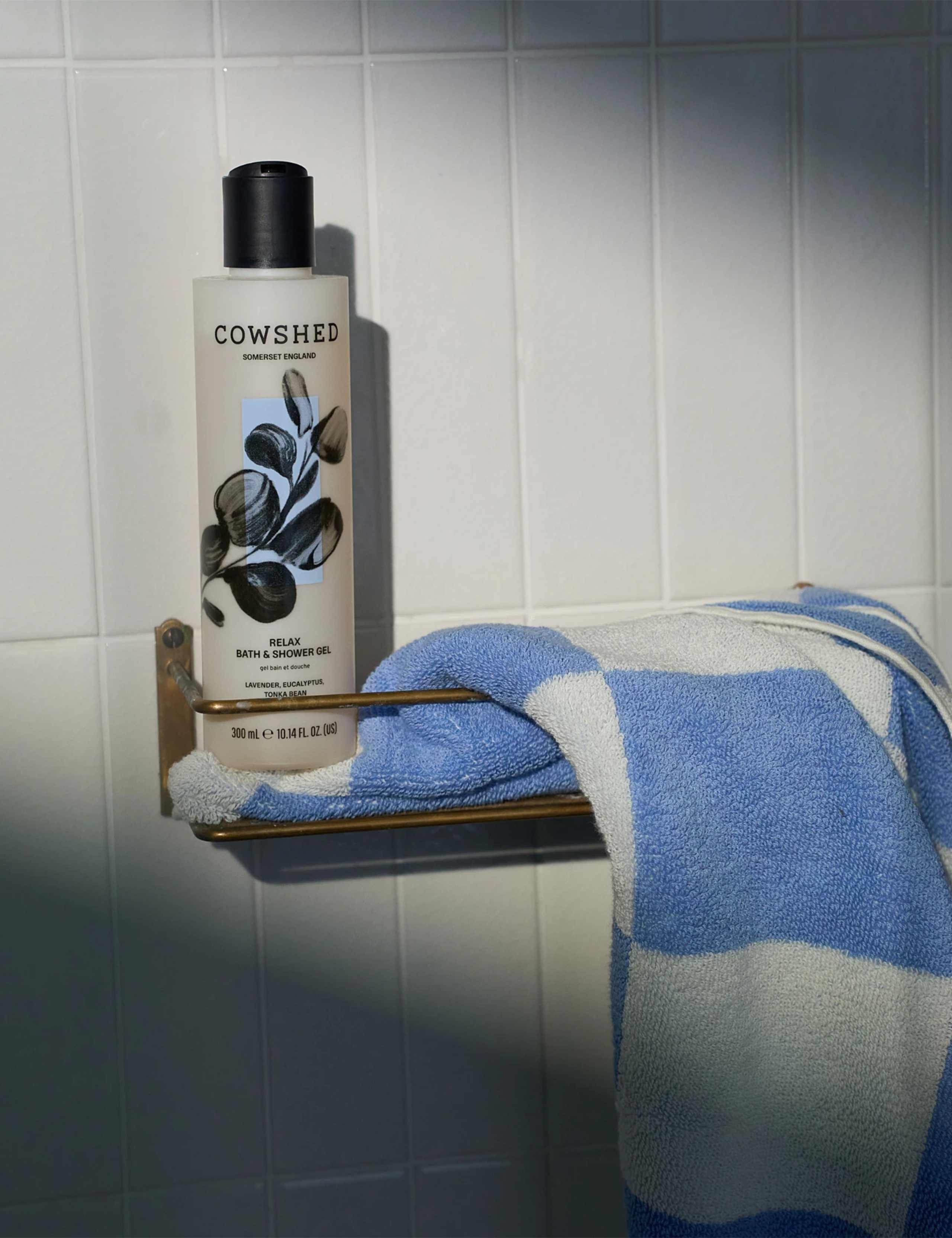 Relax Bath and Shower Gel 300ml 4 of 5