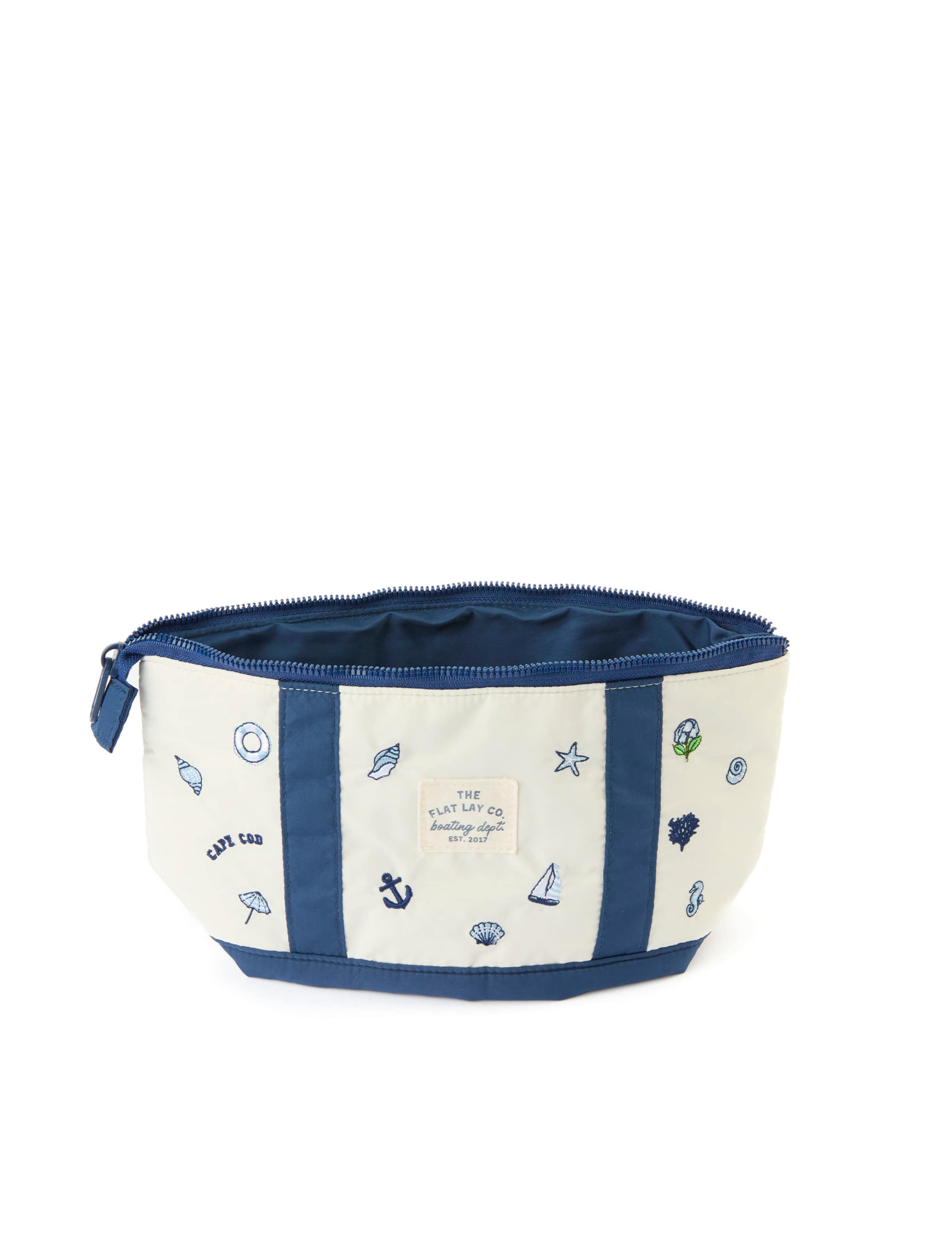 Essential Makeup Pouch 2 of 9