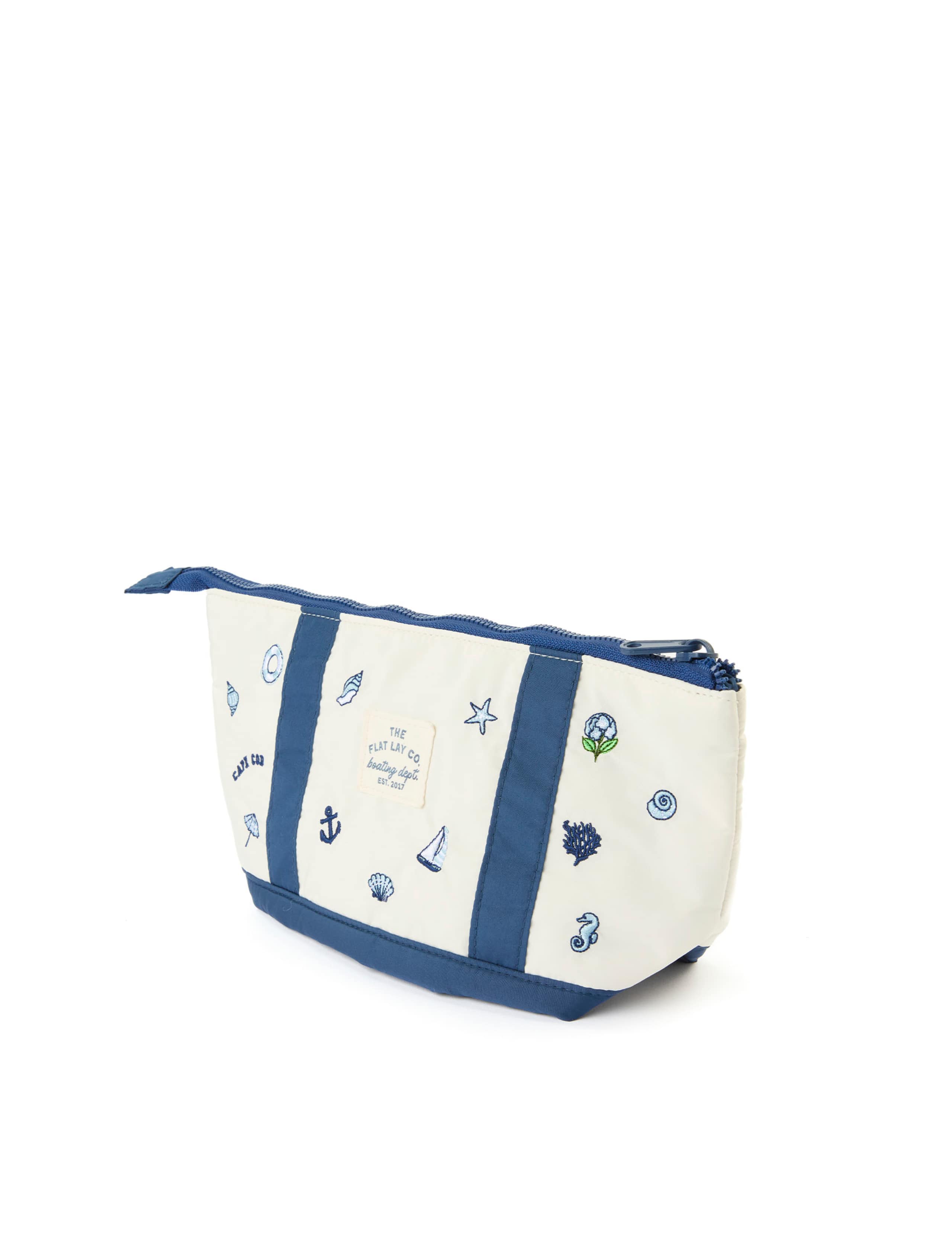 Essential Makeup Pouch 3 of 9