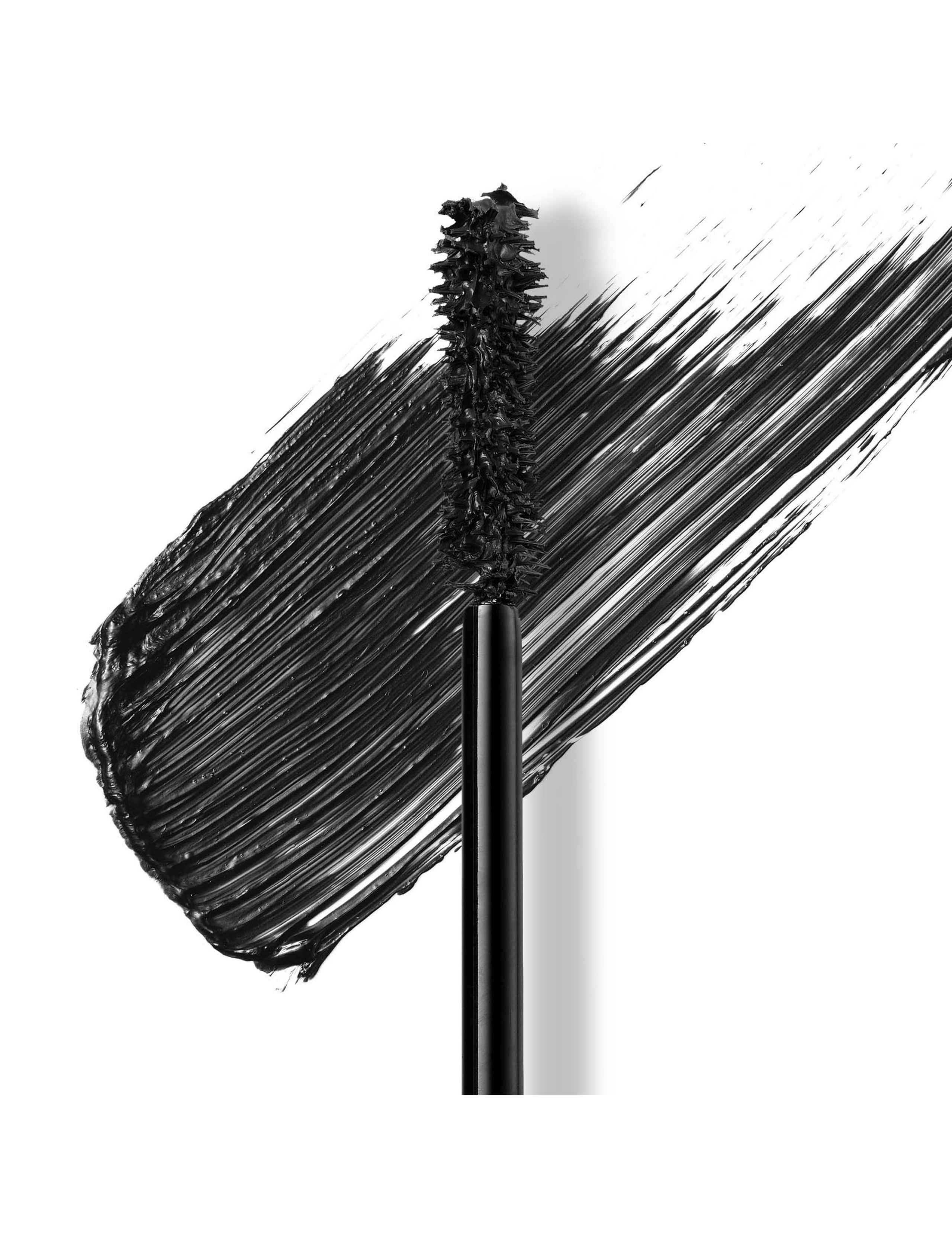 Huge™ Extreme Lash Mascara 3 of 4