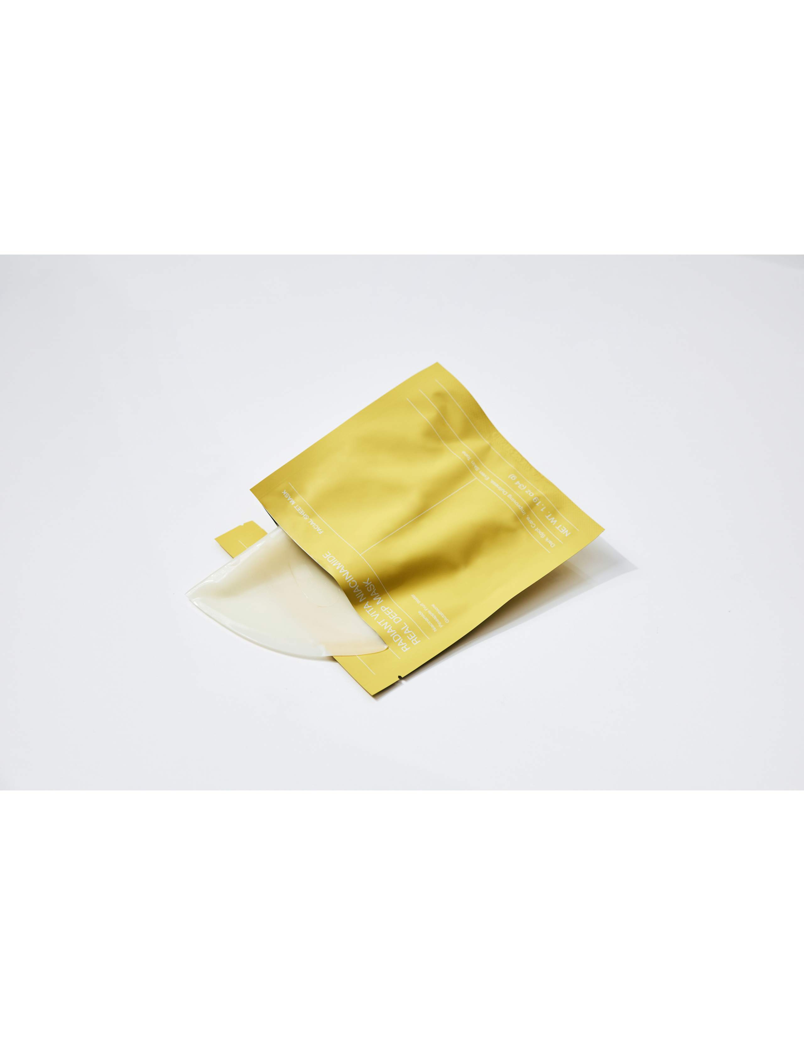 Radiant Vita Niacinamide Real Deep Mask 4 of 4