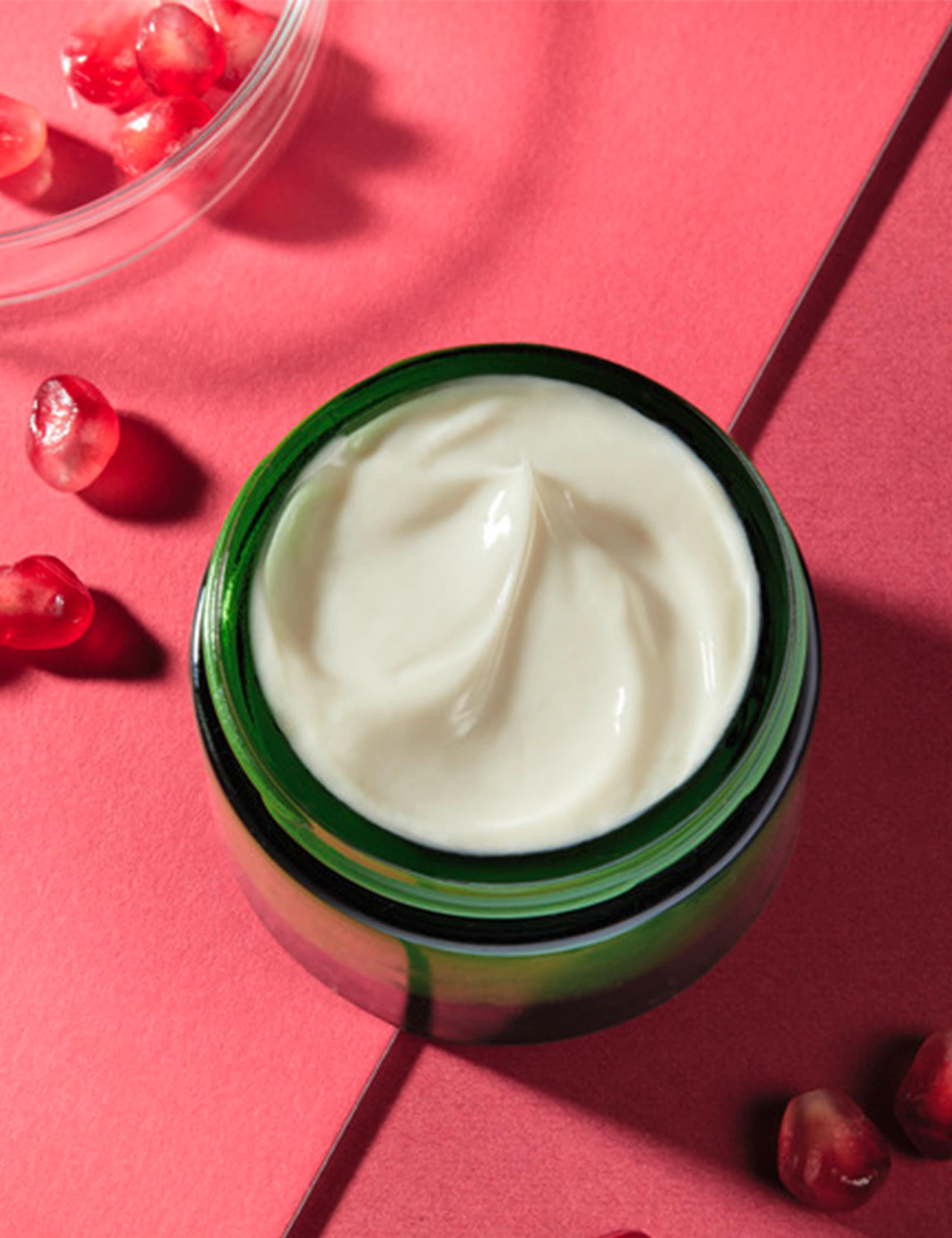 Pomegranate & Maca Root Firming Day Care 40ml 4 of 5