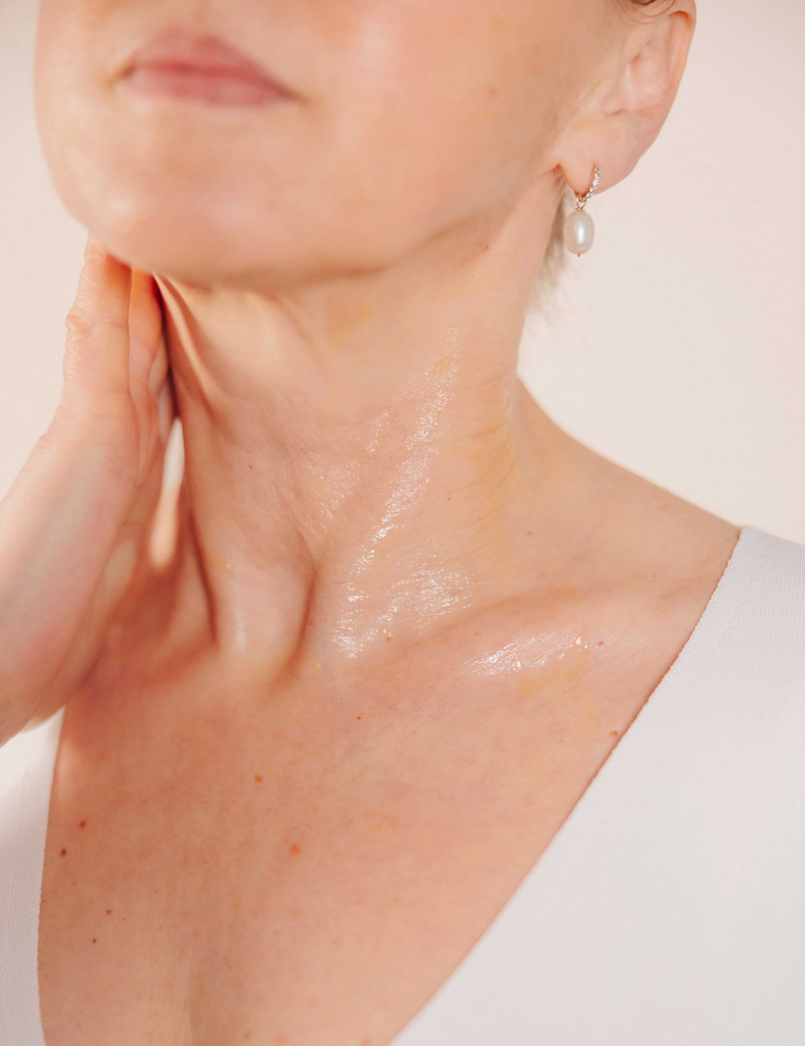 DAILY LIFT Neck & Chest Firming Serum 50ml 8 of 9