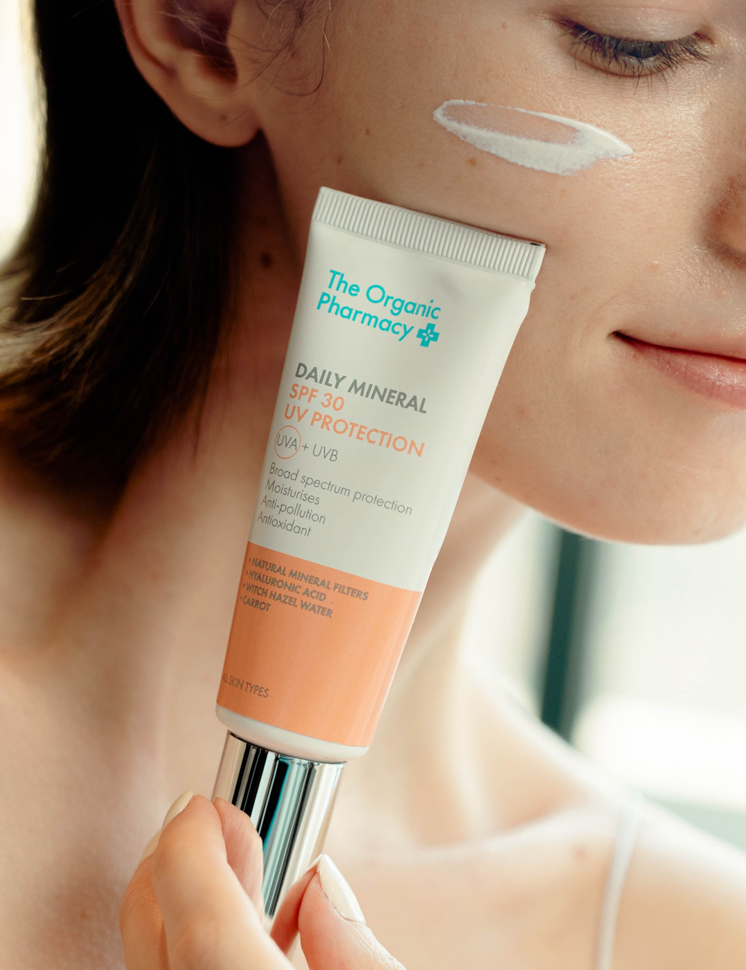 Daily Mineral SPF 30 UV Protection 50ml 4 of 4