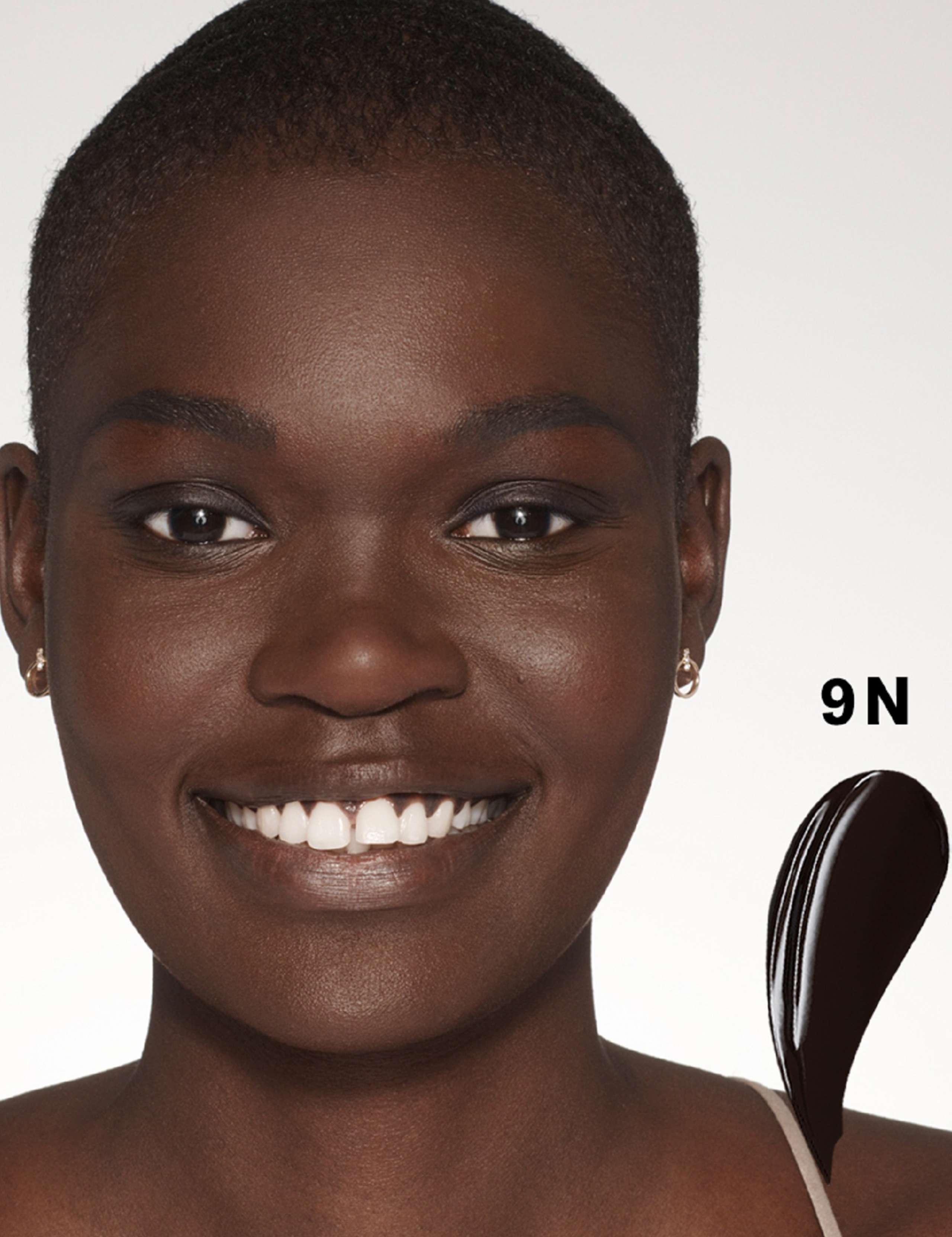 Futurist Soft Touch Brightening Skincealer 6ml 3 of 6