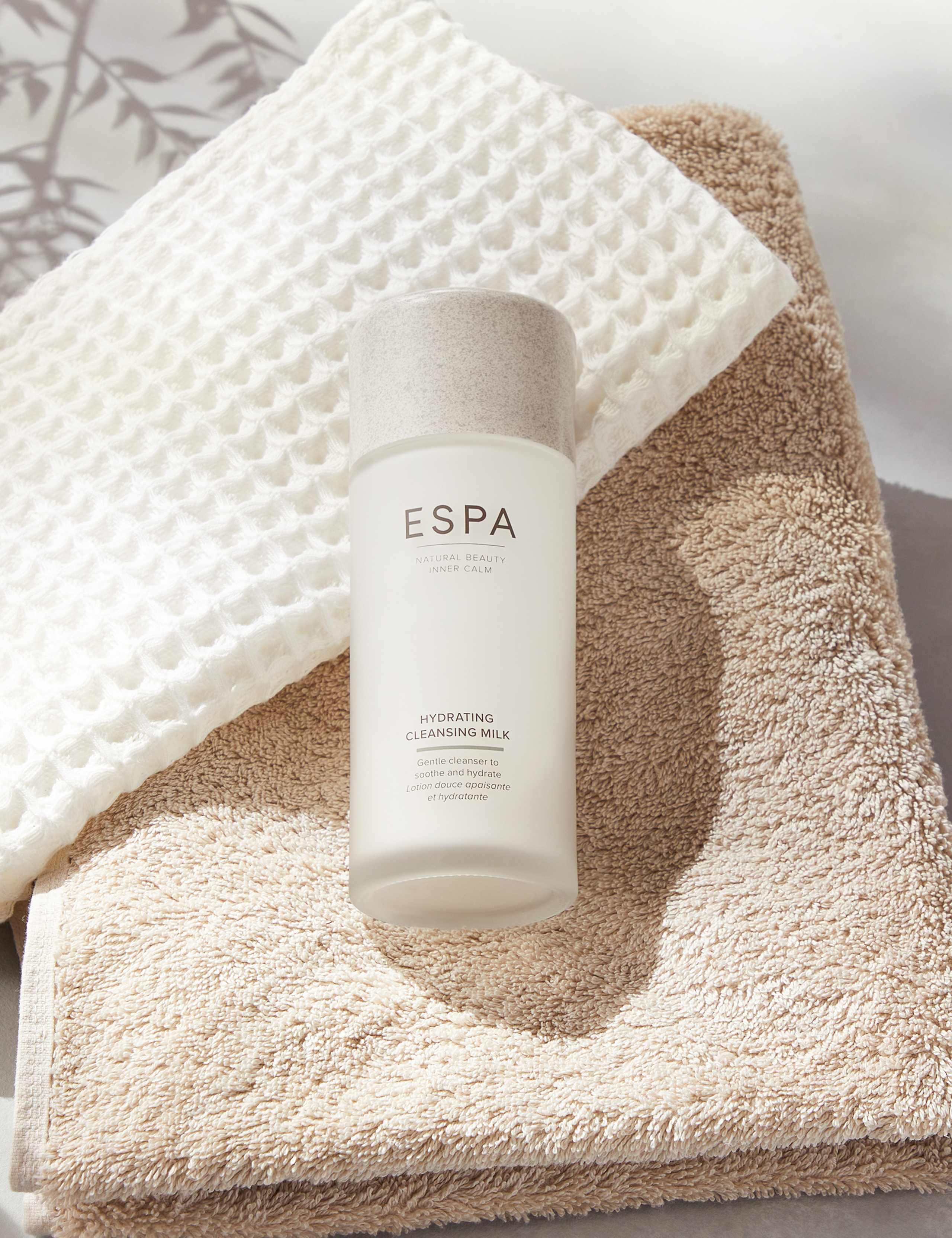 Hydrating Cleansing Milk 200ml 4 of 4