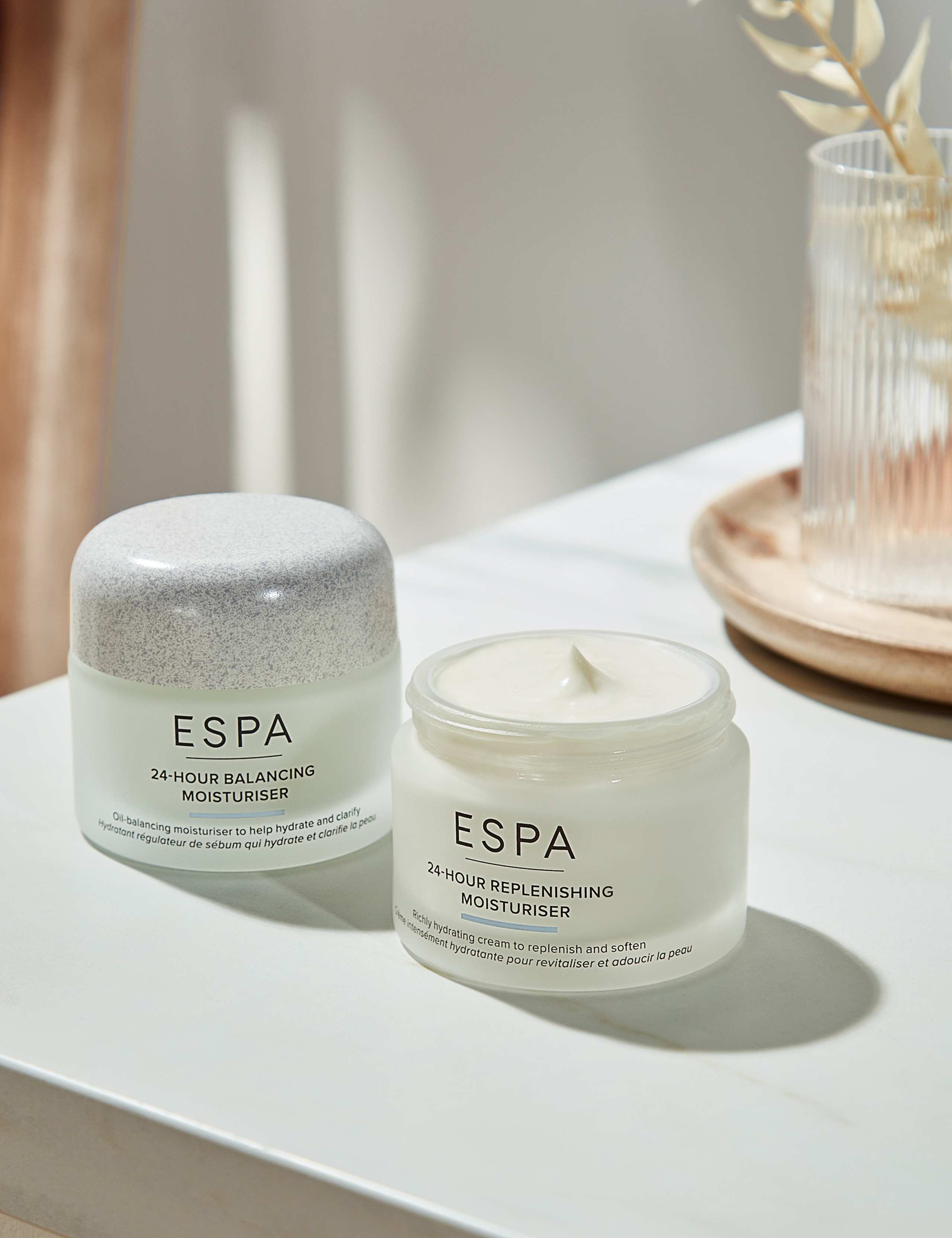 24-Hour Replenishing Moisturiser 55ml 4 of 4