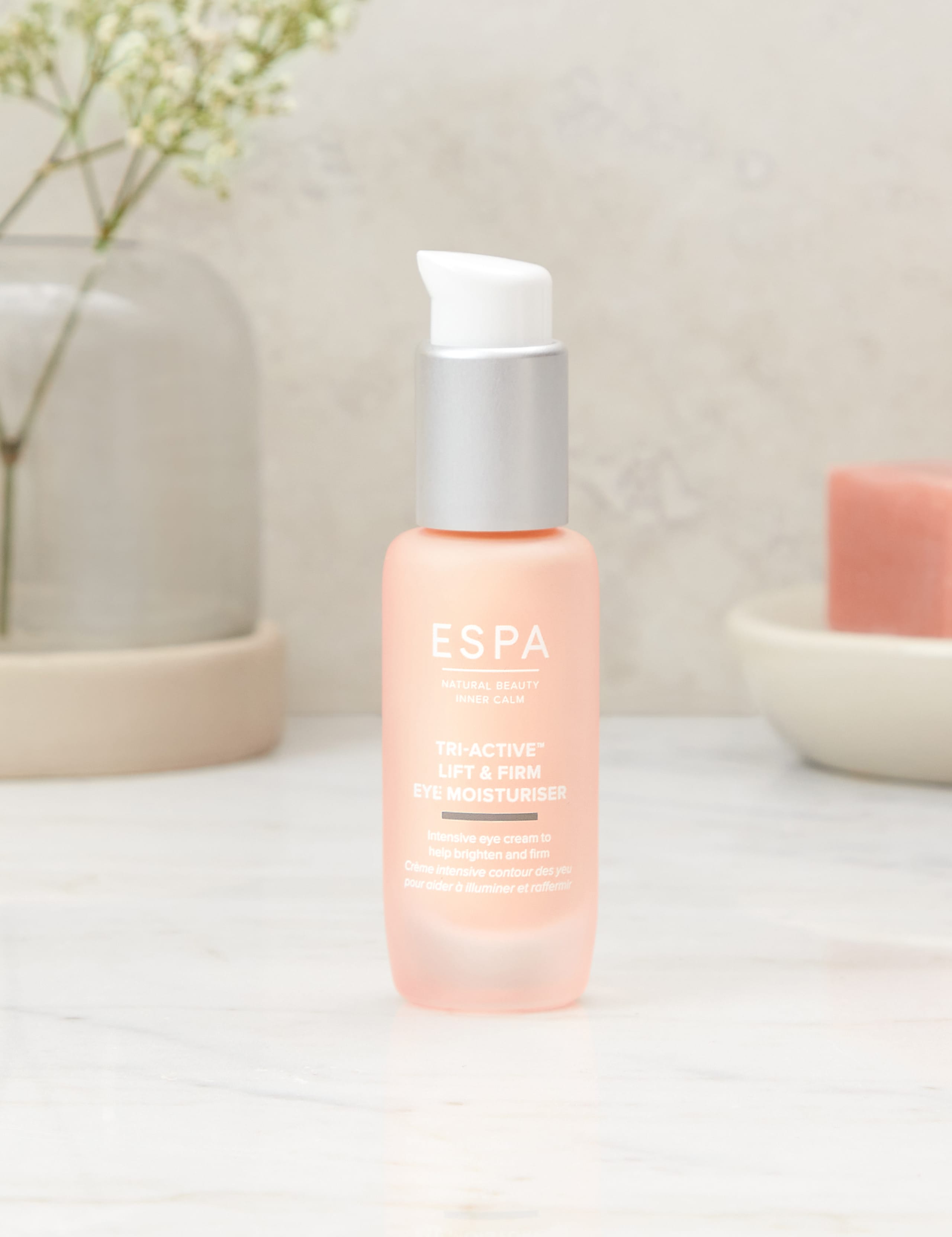 Tri-Active™ Lift & Firm Eye Moisturiser 15ml 4 of 4