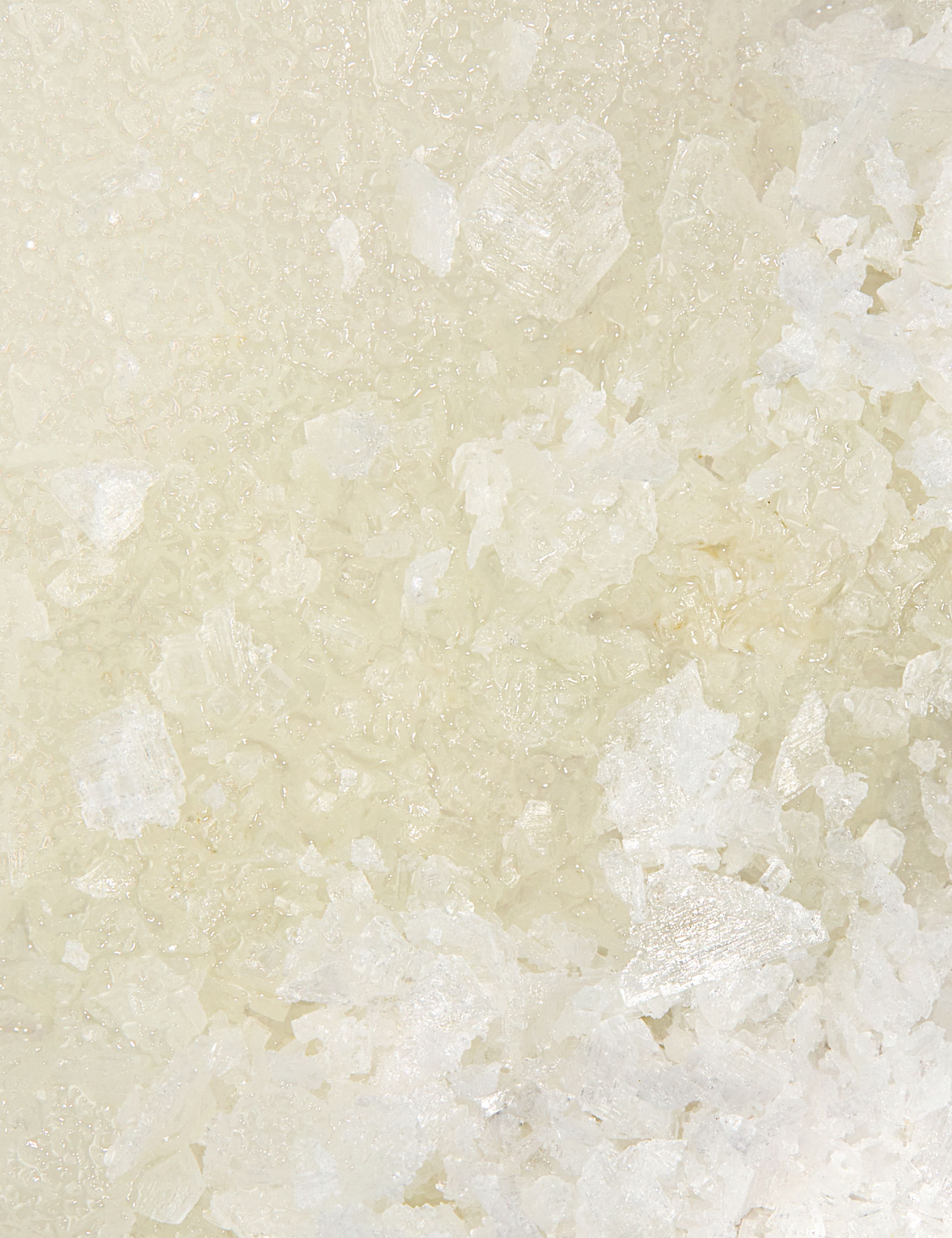 Detoxifying Salt Scrub 500g 2 of 3