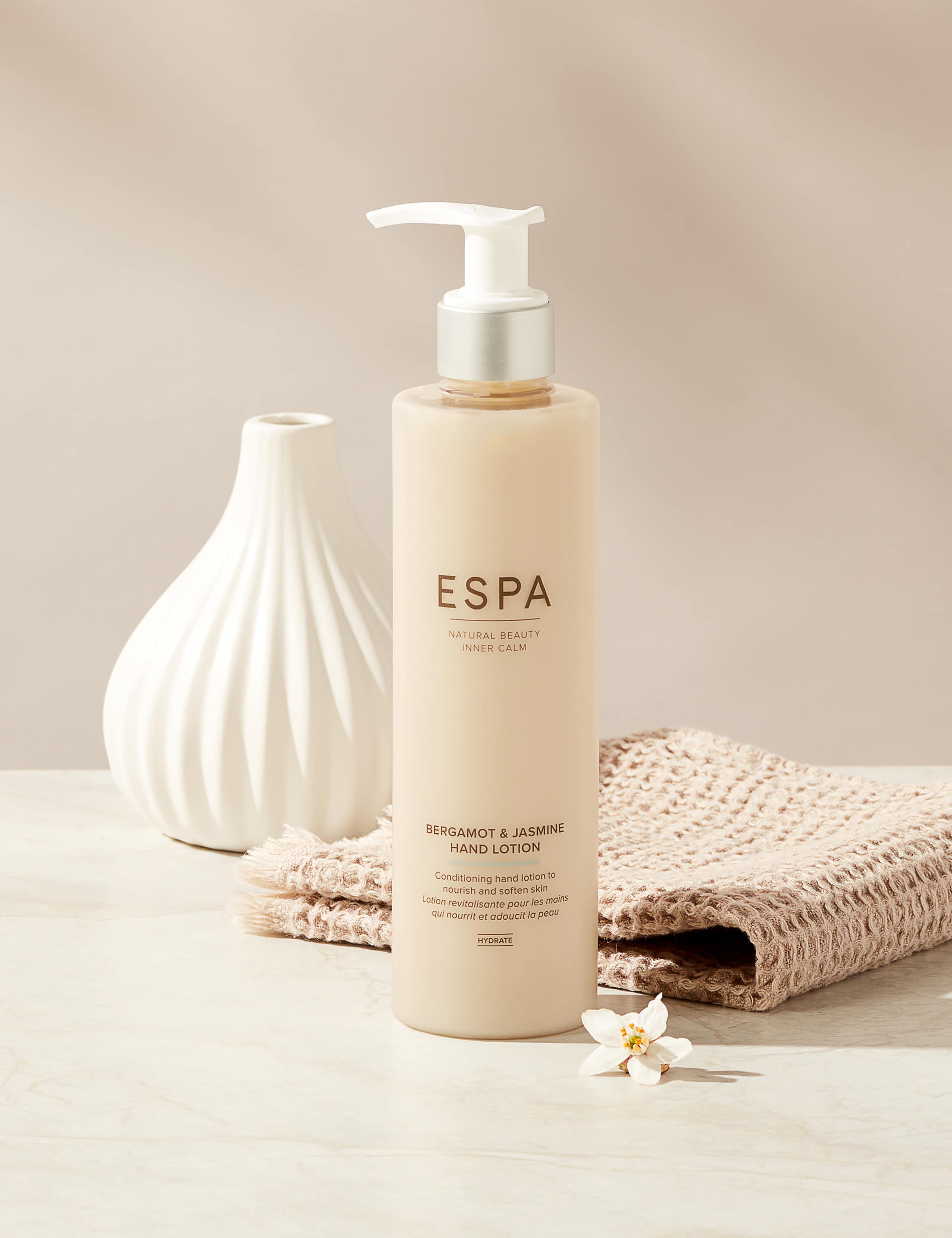 Bergamot & Jasmine Hand Lotion 250ml 2 of 2