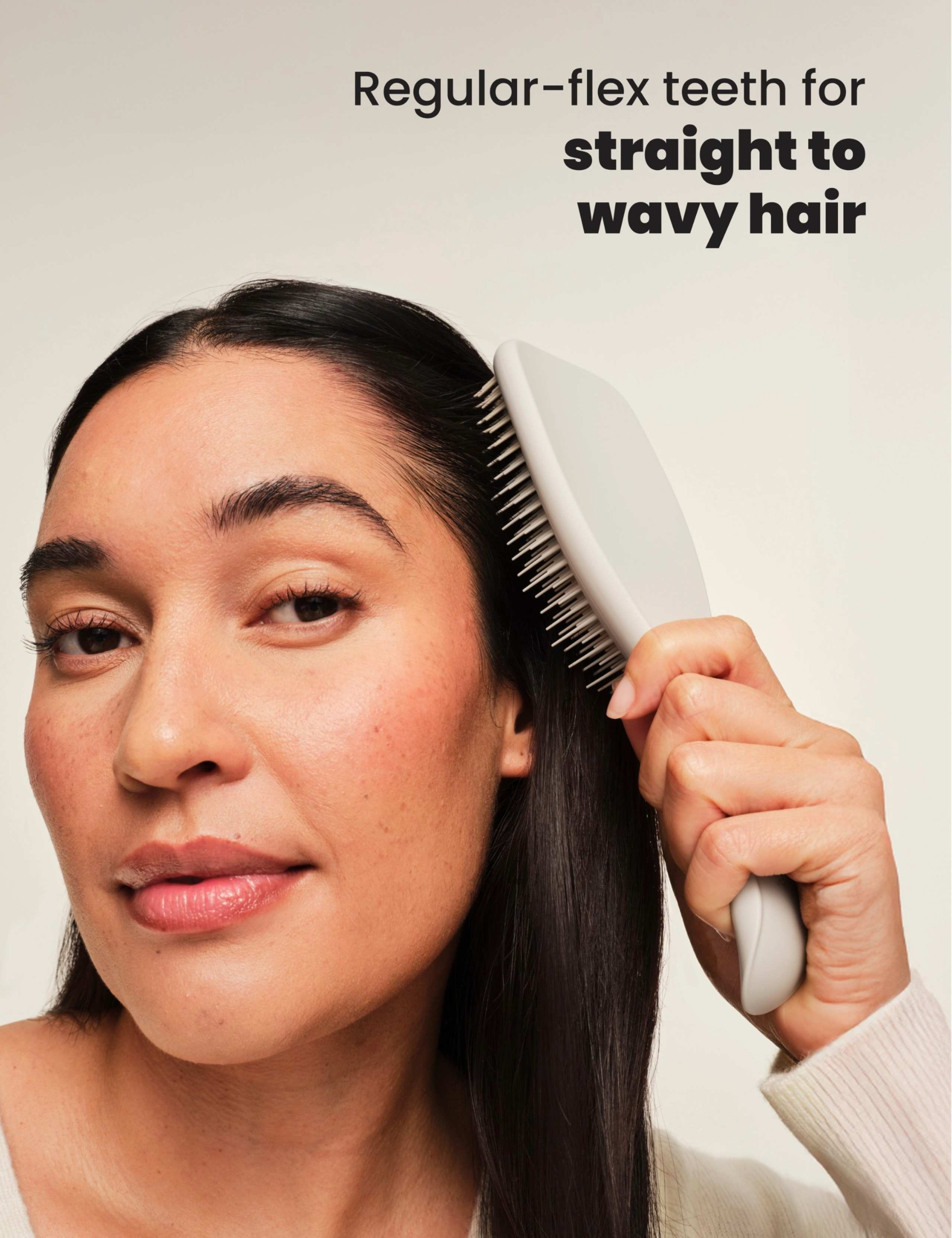 The Ultimate Detangler Matte 3 of 7