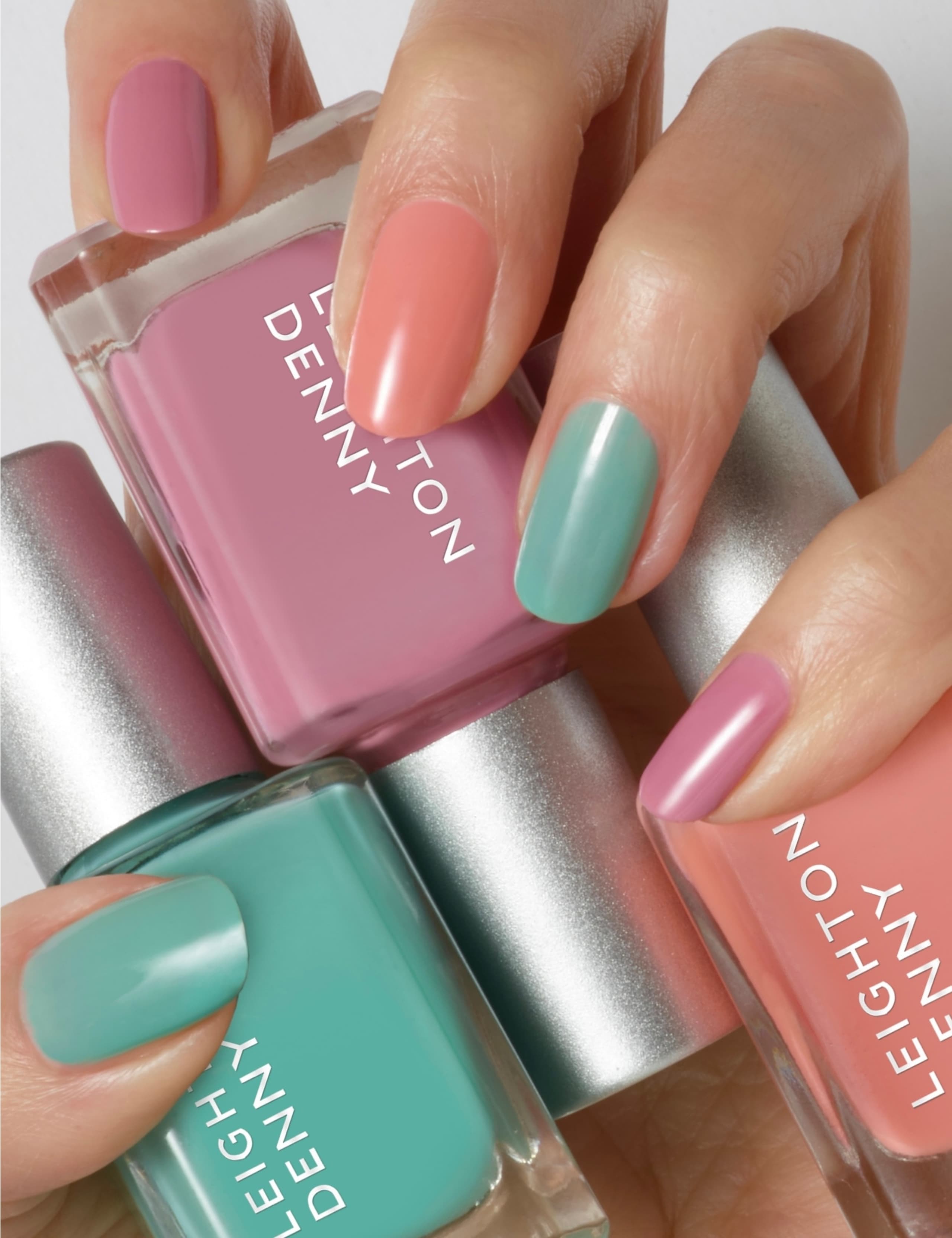 Resort Ready Collection Nail Polish Gift Set 2 of 6
