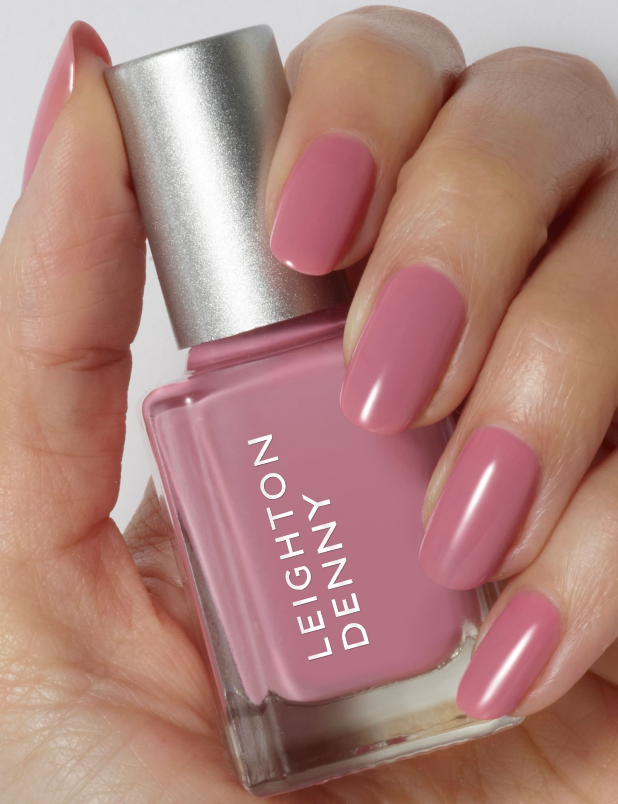 Resort Ready Collection Nail Polish Gift Set 4 of 6