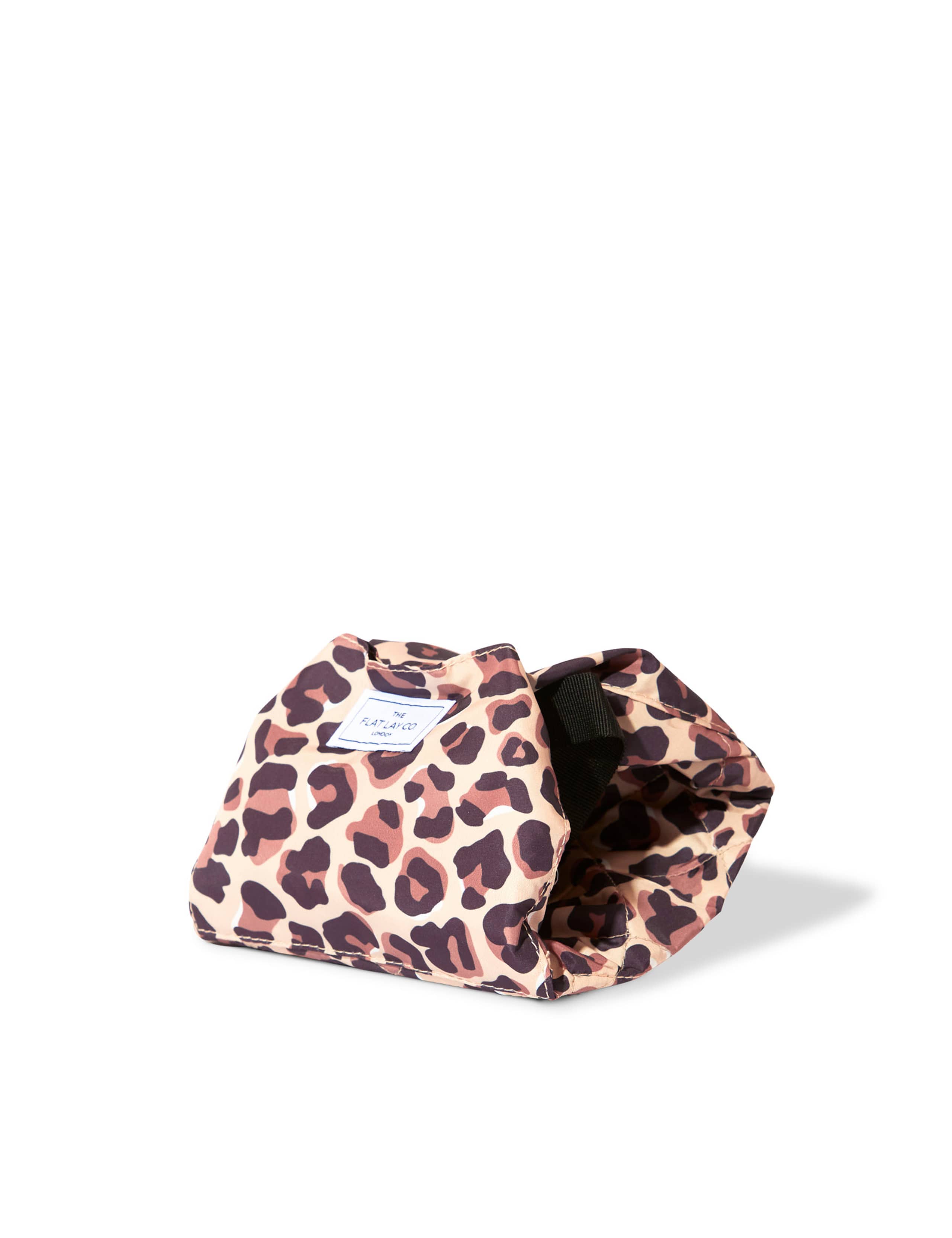 Drawstring Flat Lay Makeup Bag 2 of 7
