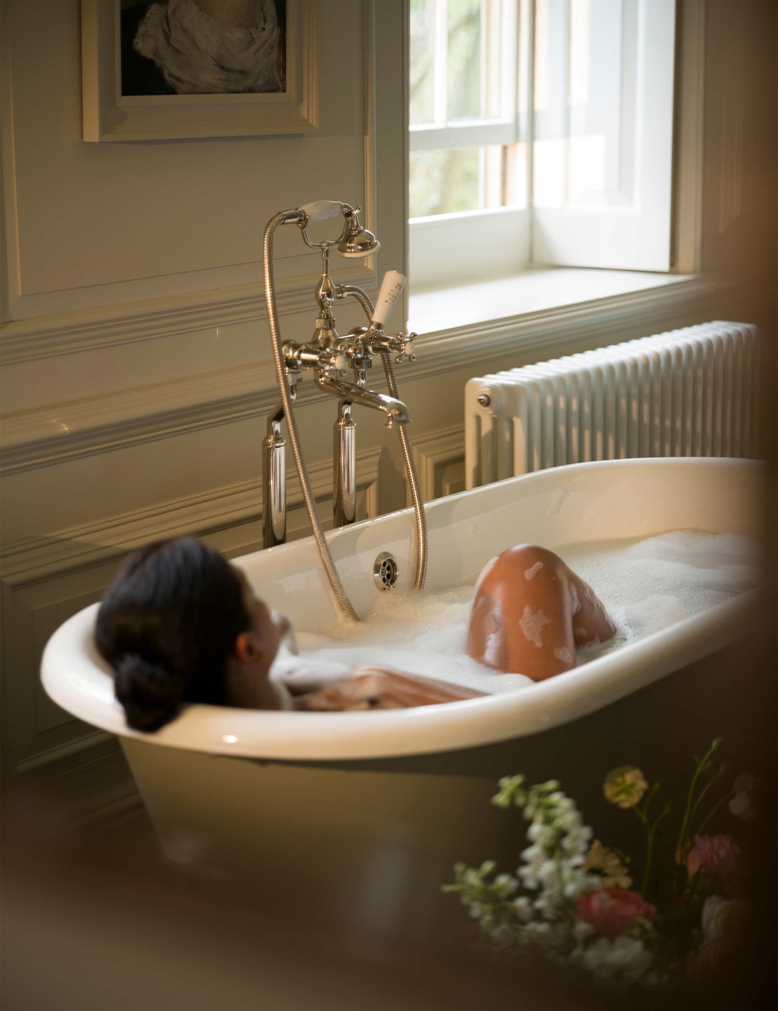 Indulge Shower Gel 500ml 2 of 2