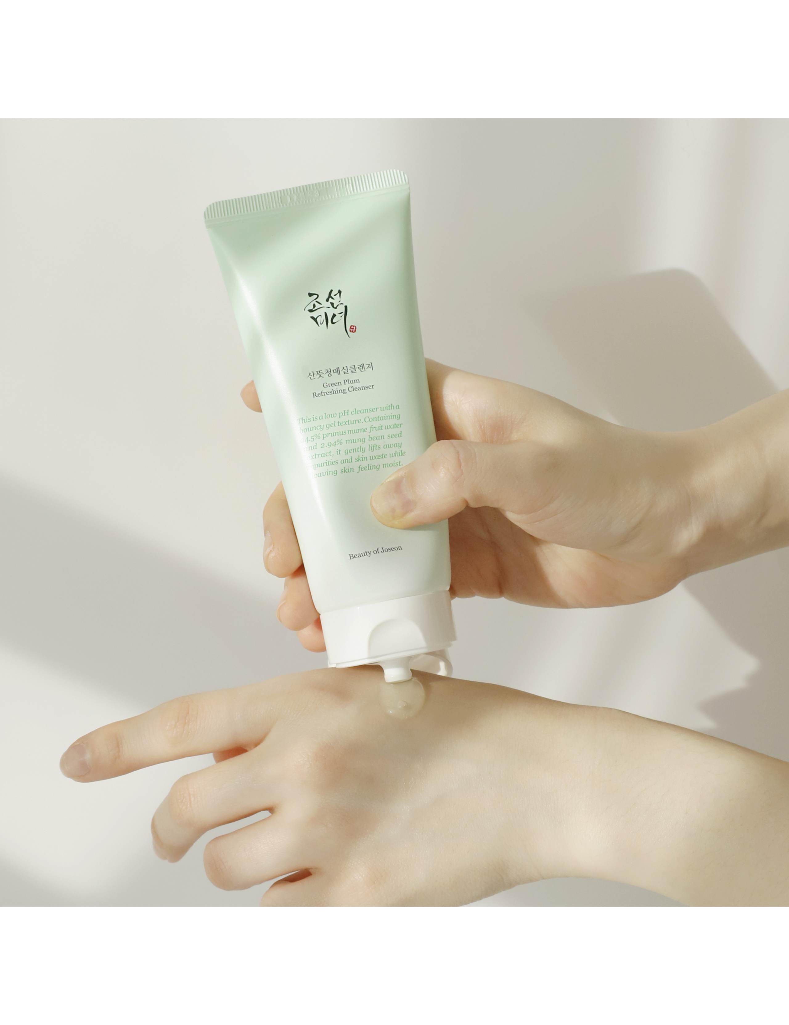 Green Plum Refreshing Cleanser 100ml 3 of 4