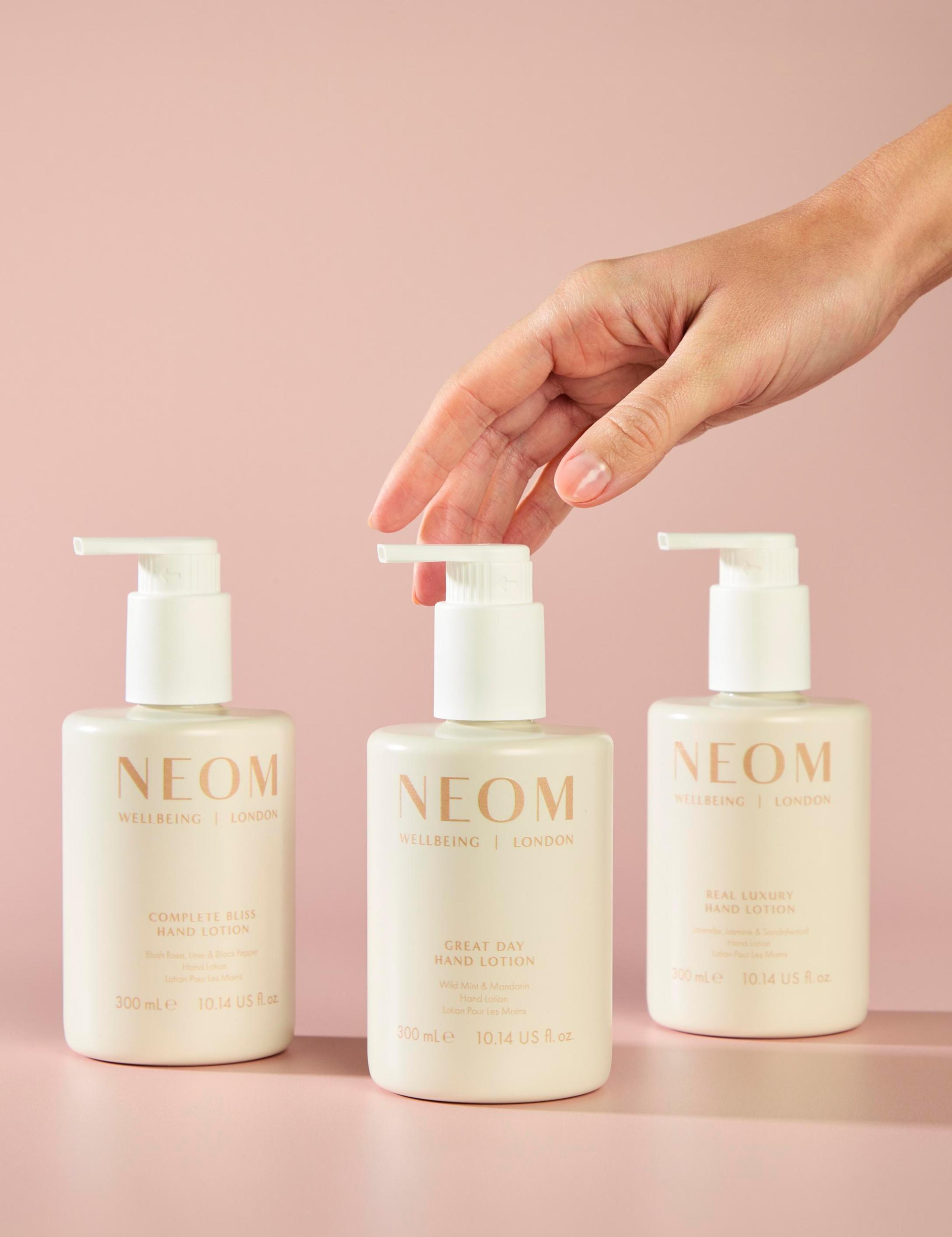 Real Luxury Hand Lotion 300ml 6 of 7