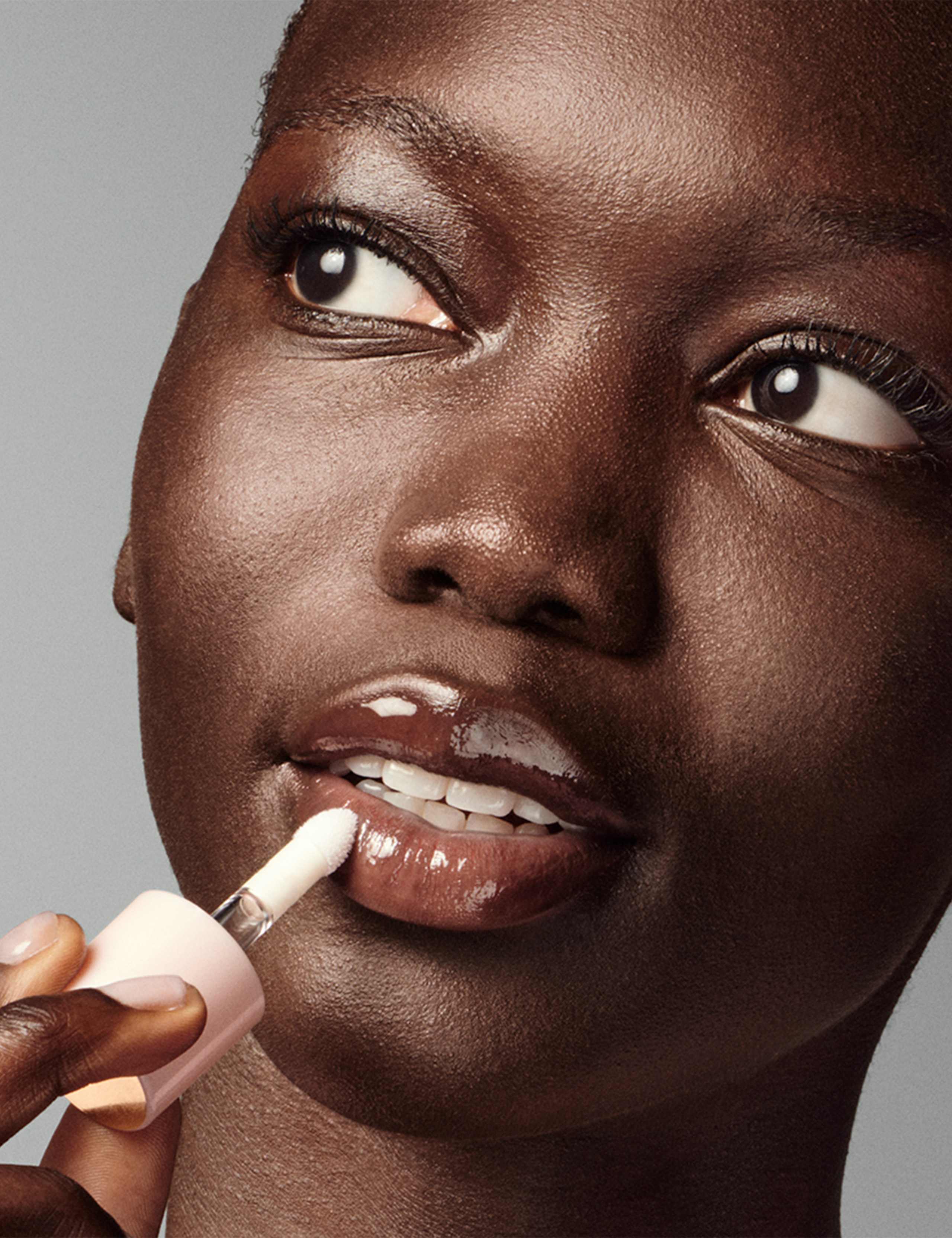 Pure Color Envy Lip Oil-Serum 3 of 5