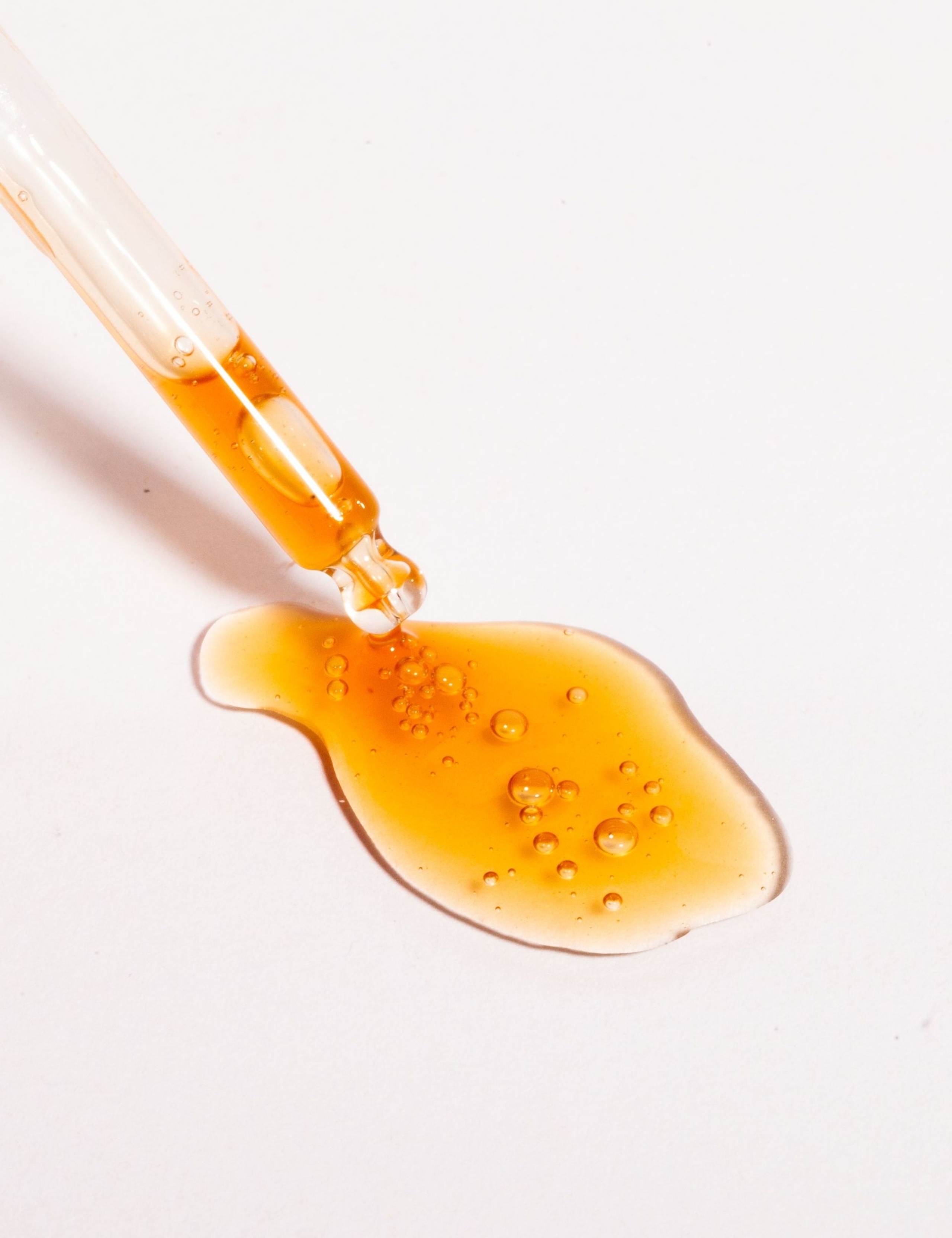 The Self Tan One - Buildable Tanning Drops 30ml 2 of 3