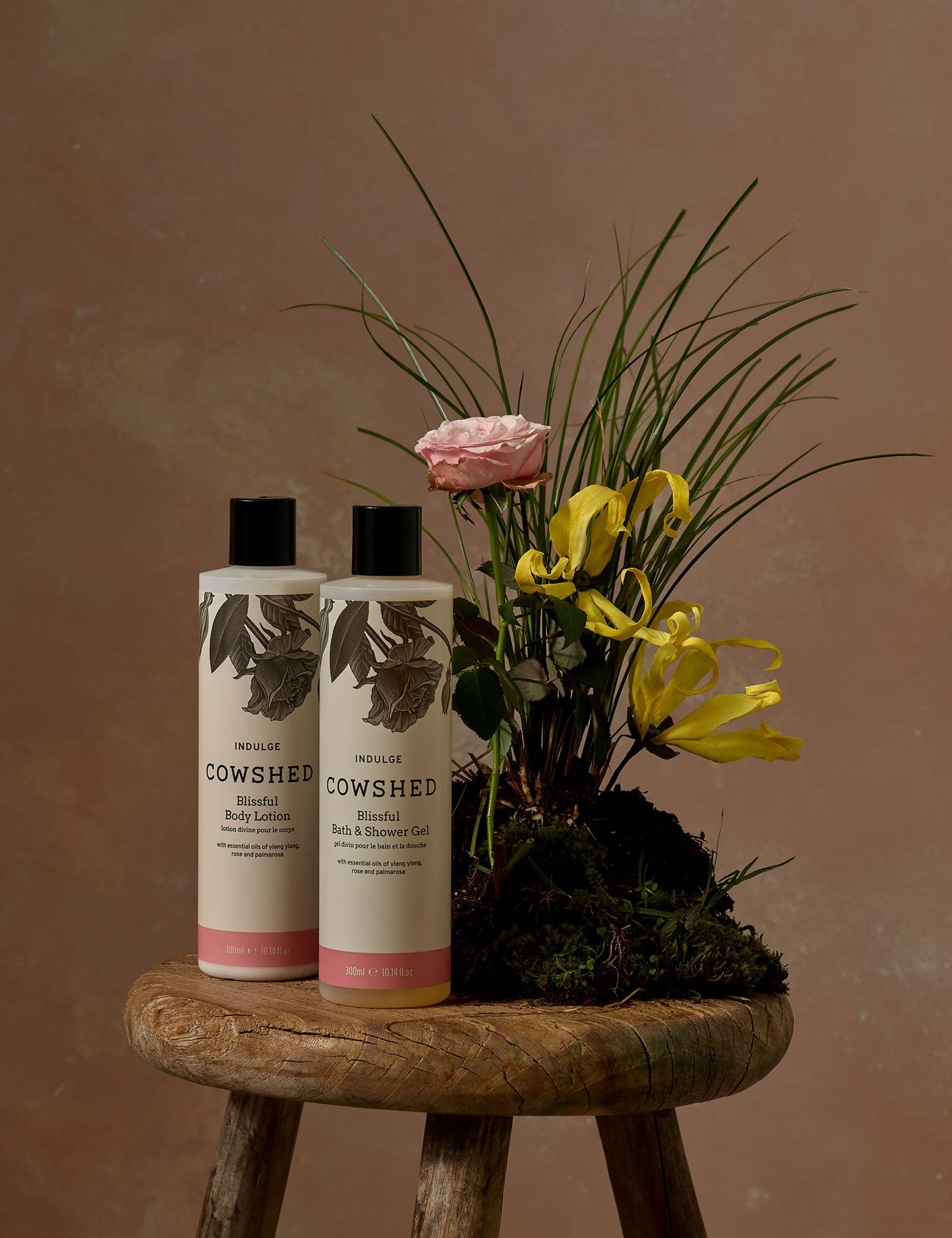 Indulge Body Lotion 300ml 2 of 3